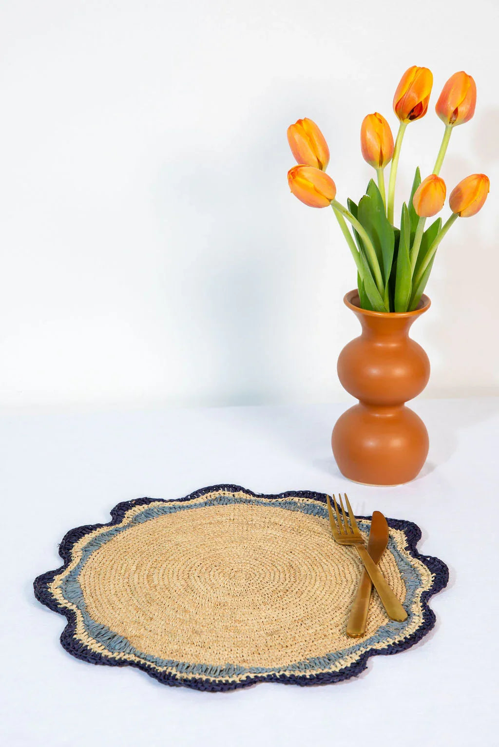 Garden Party Pinwheel Raffia Placemat, Set of 2, 4 and 6 - The Mayfair Hall