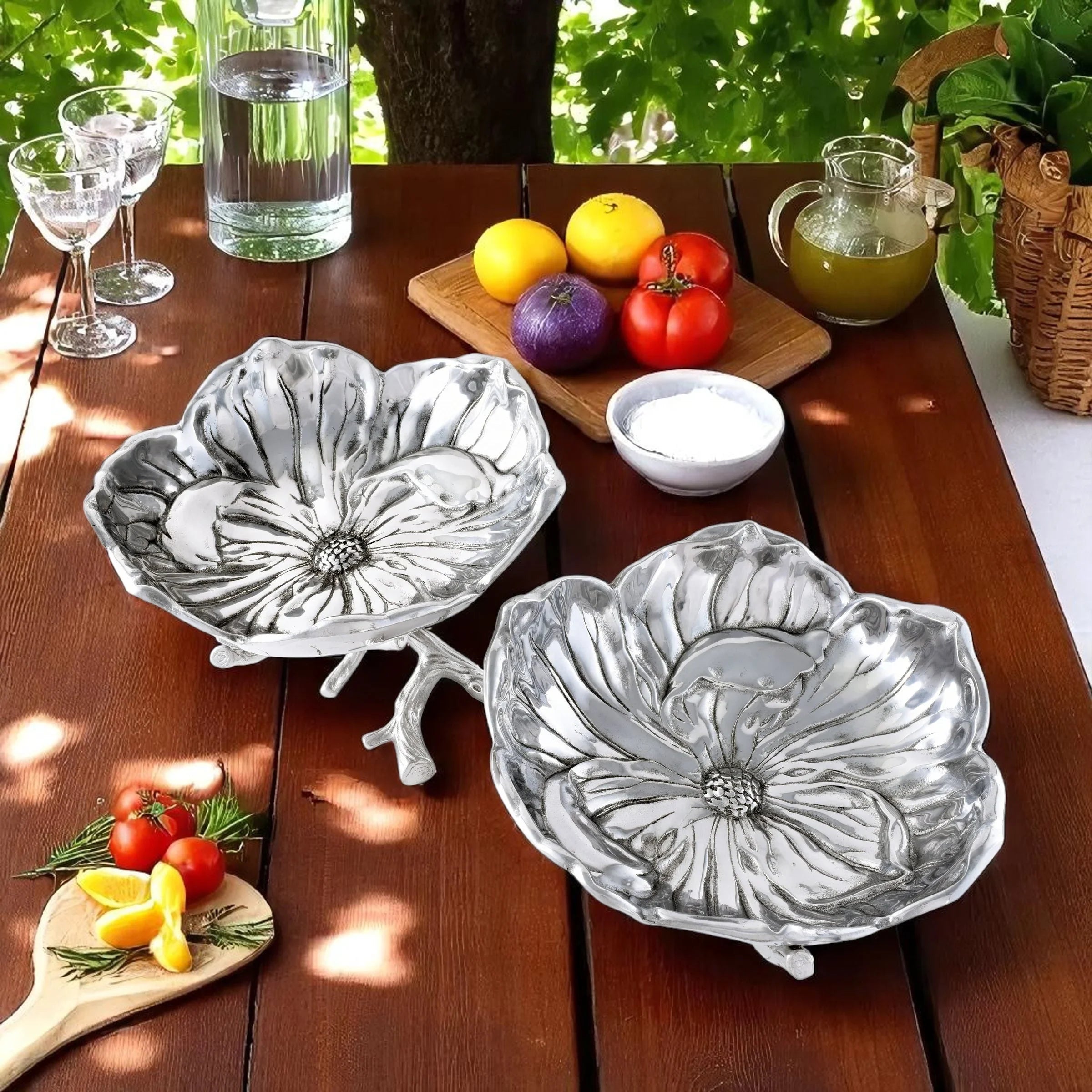 Magnolia 2-Bowl Bowl