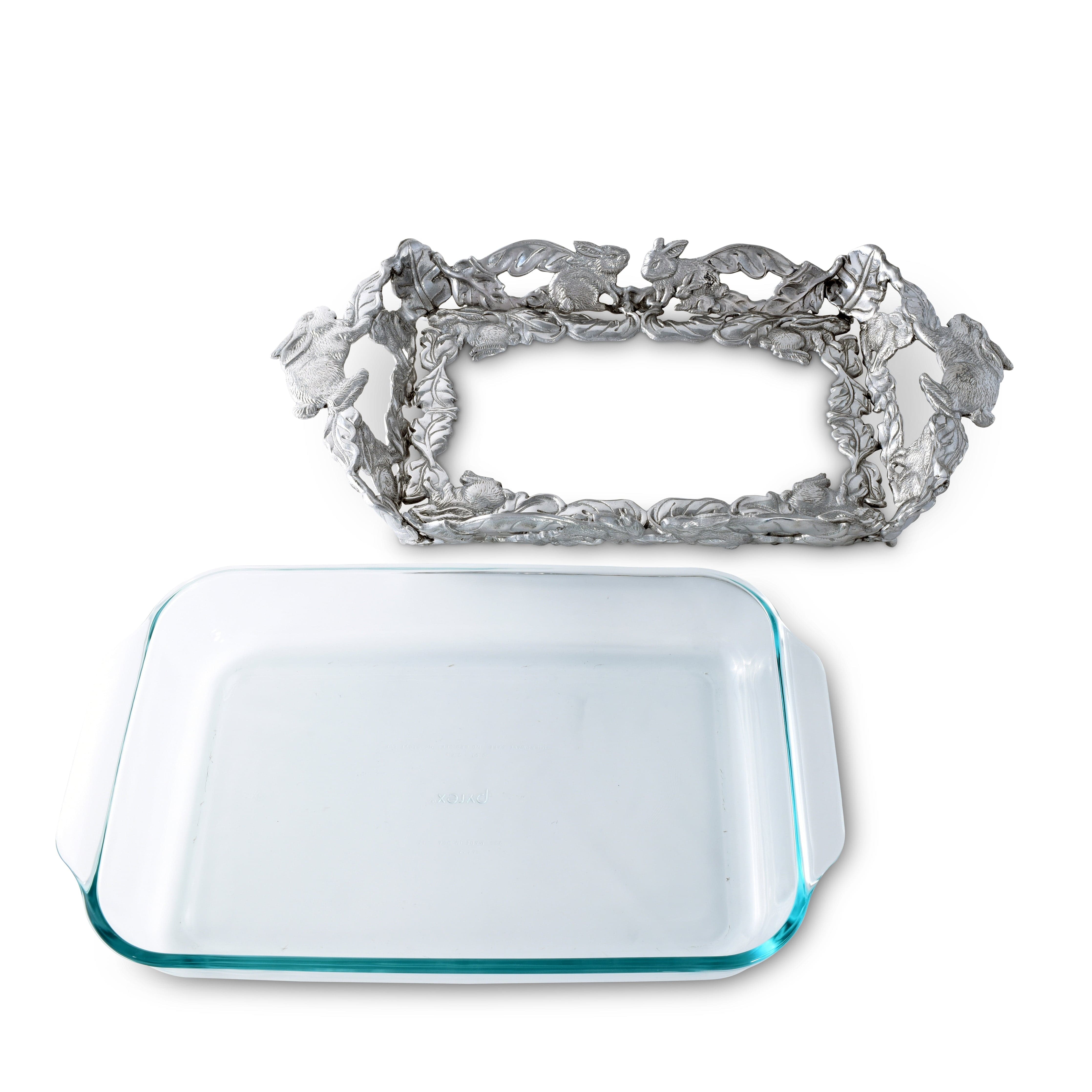 Bunny 3-Qt Casserole W/Pyrex