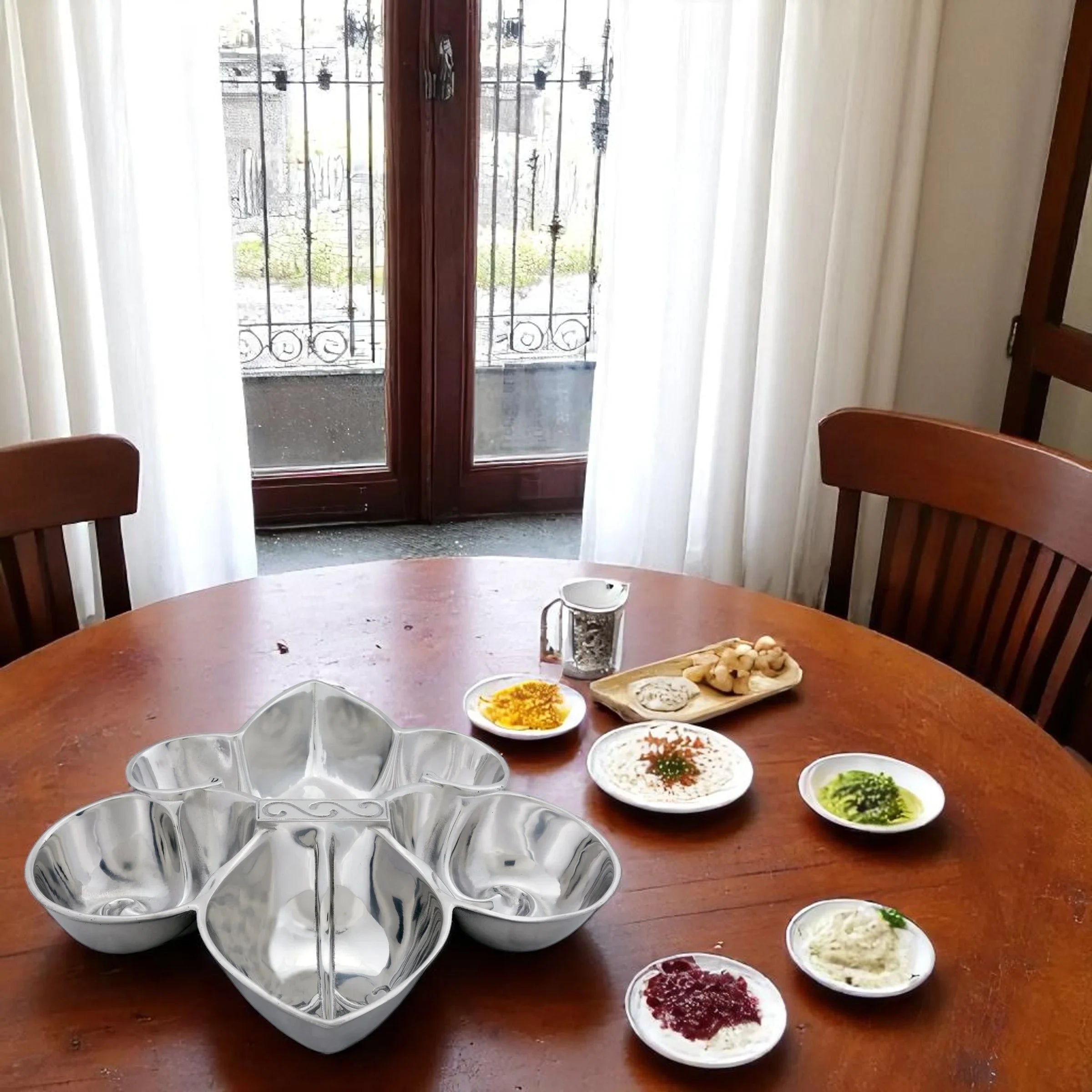 Fleur De Lis Serving Bowl 4 Compartment