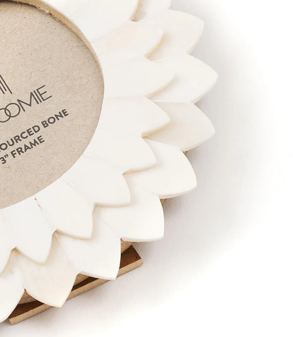 Amalesh Bloom Cream Carved Bone Picture Frame (3x3)