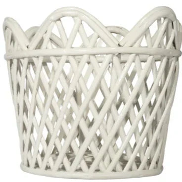 White ROUND SCALLOPED LATTICE RATTAN PLANTER - The Mayfair Hall