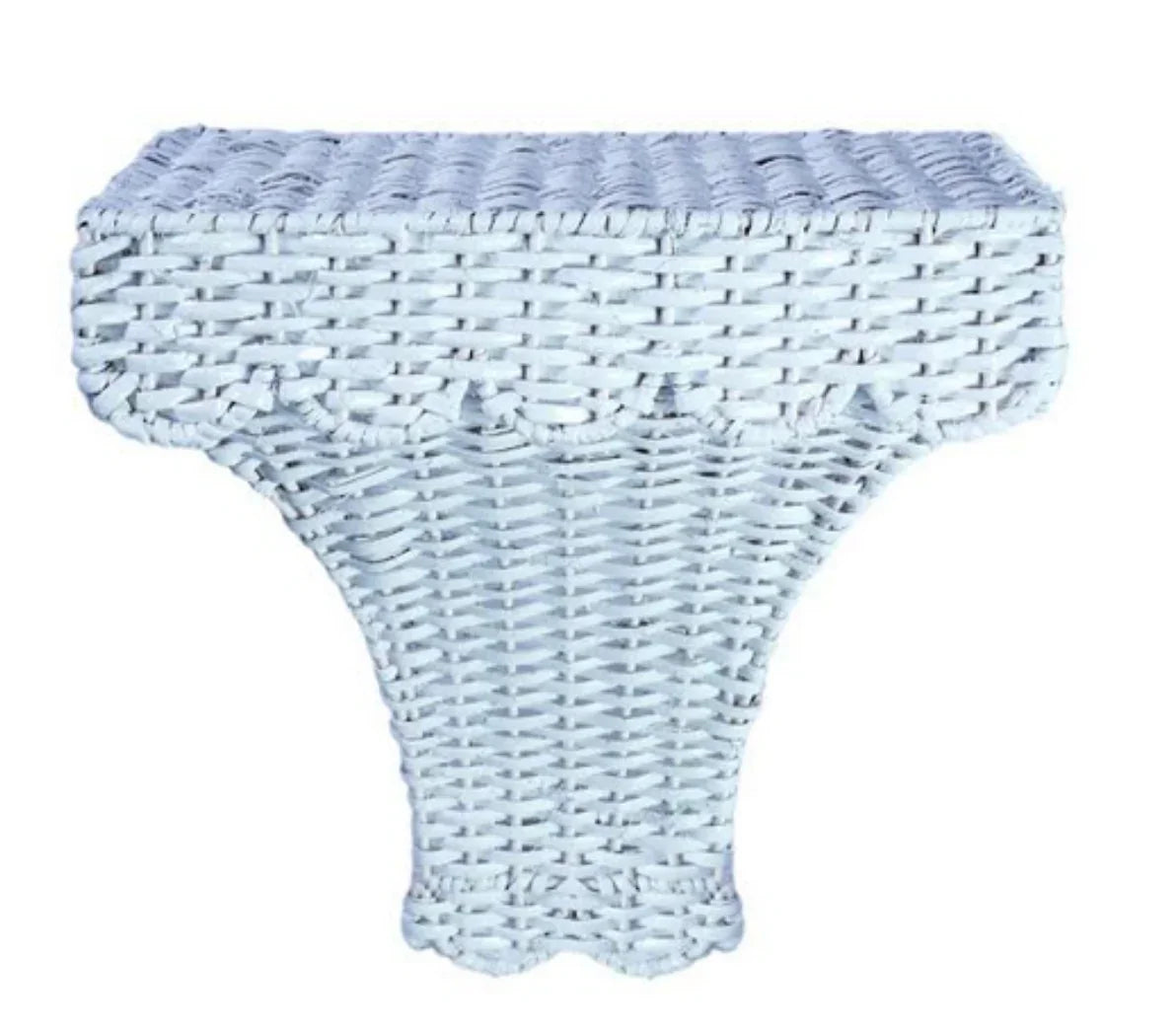 White Scalloped Wicker Bracket - The Mayfair Hall