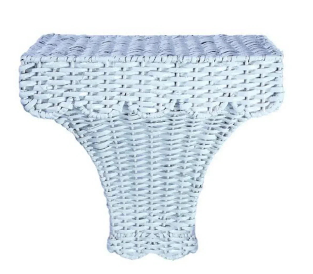 White Scalloped Wicker Bracket - The Mayfair Hall