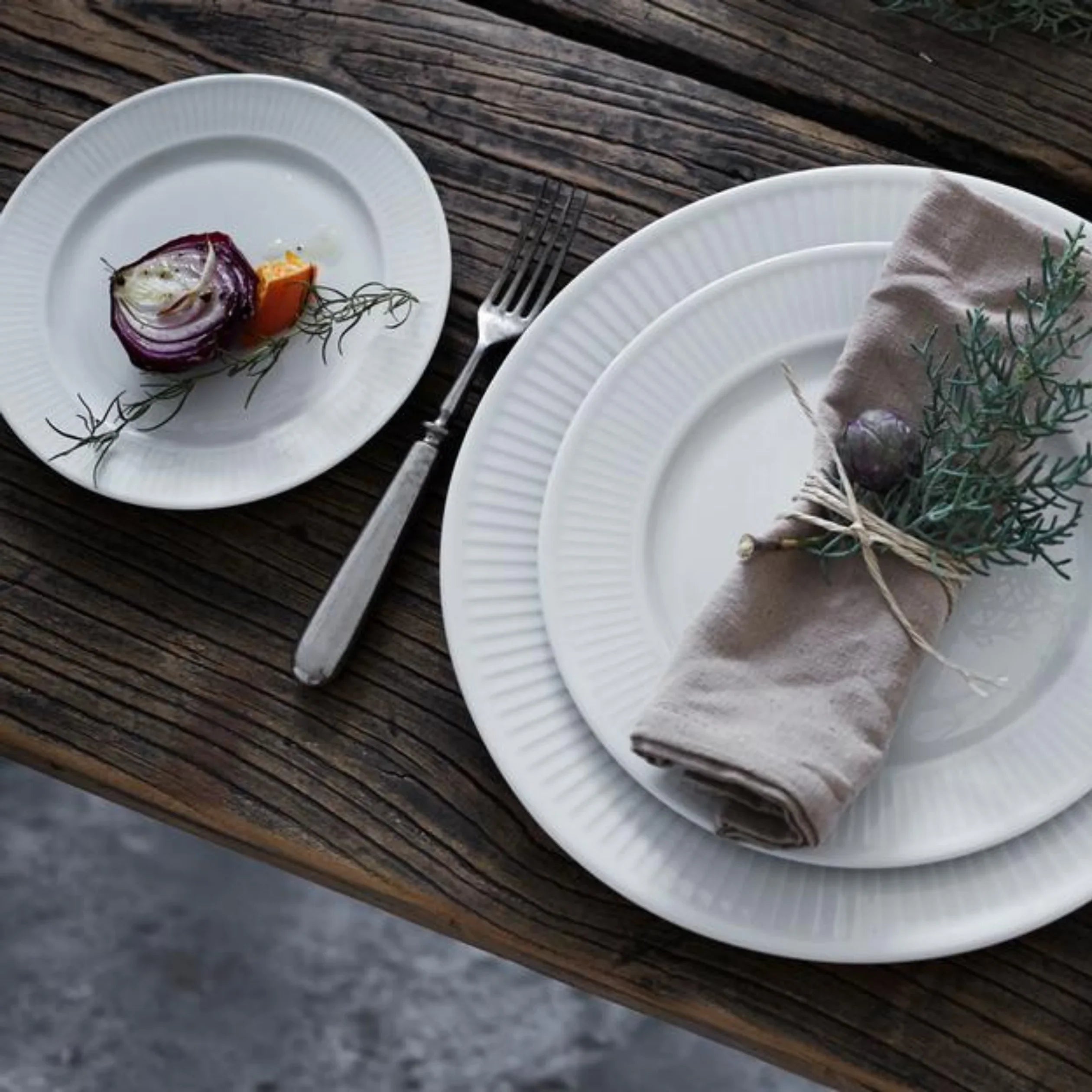 Plisse Plate Sets - The Mayfair Hall