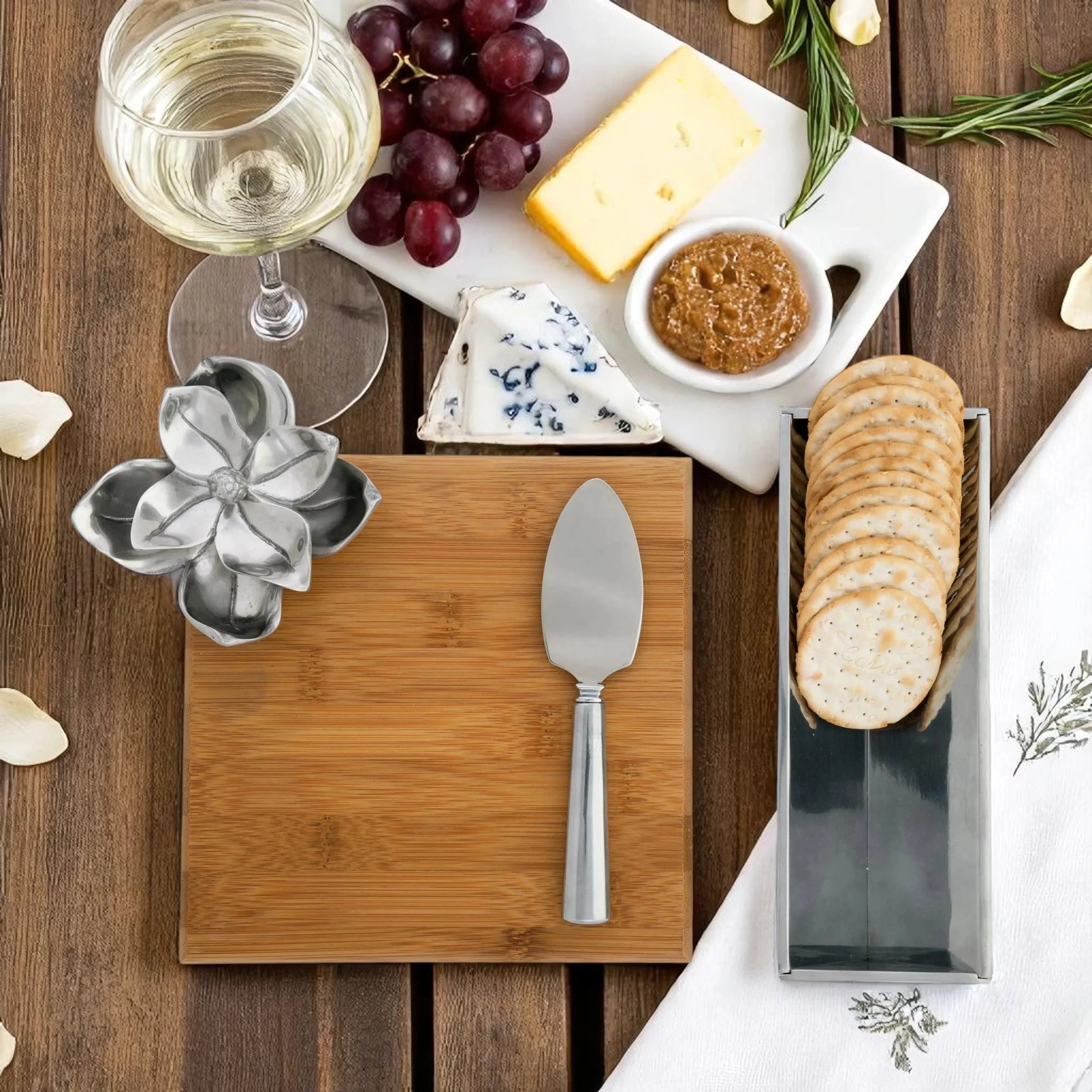 Magnolia Bamboo Cheese Set