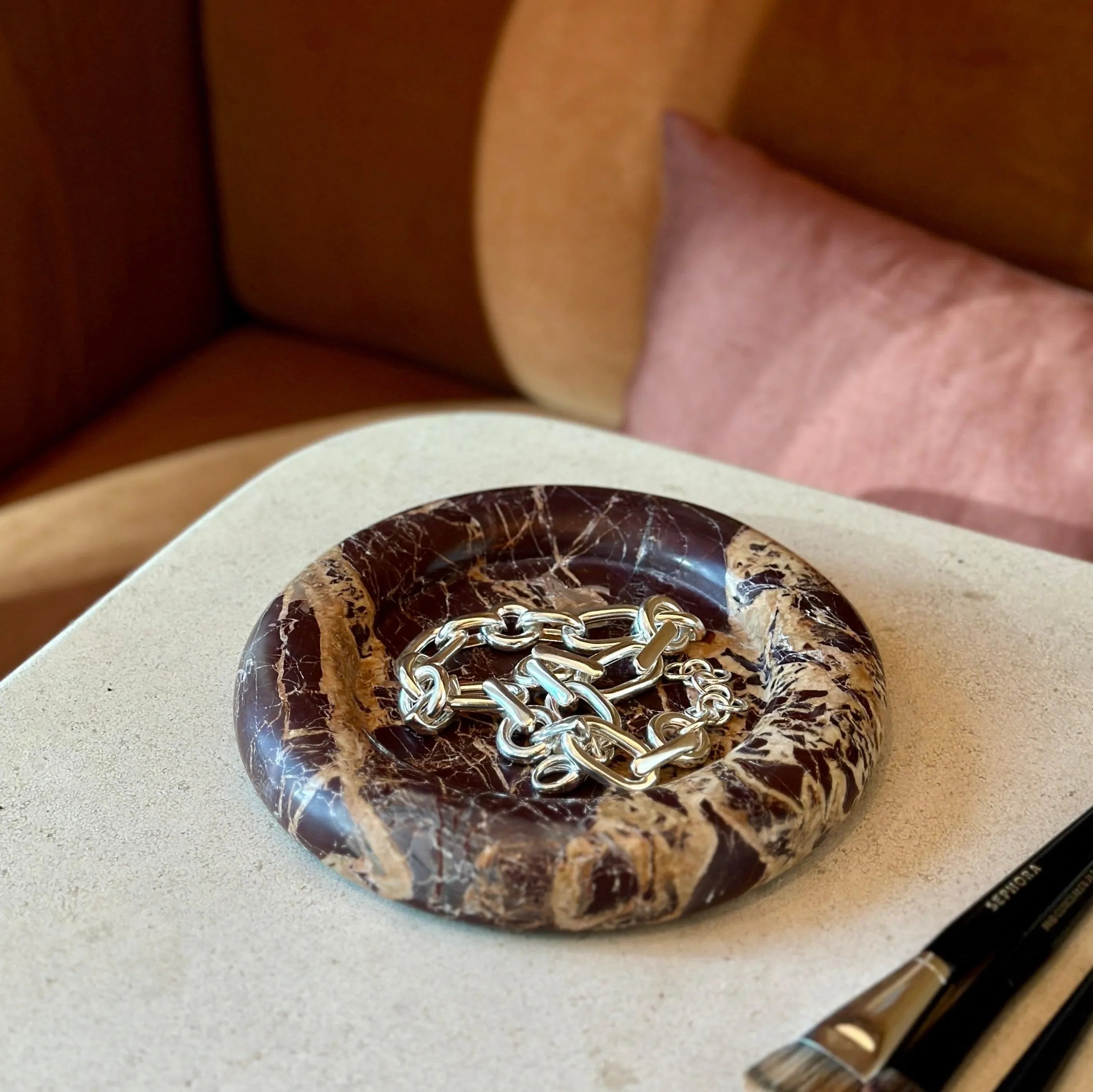 MarbleOlli Catch in Cherry Gold - The Mayfair Hall
