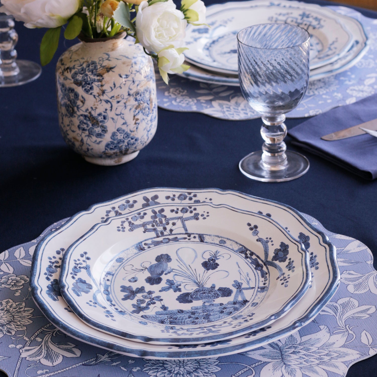 VIDA Faenza 11" Dinner Plate Set of 4 White and Blue