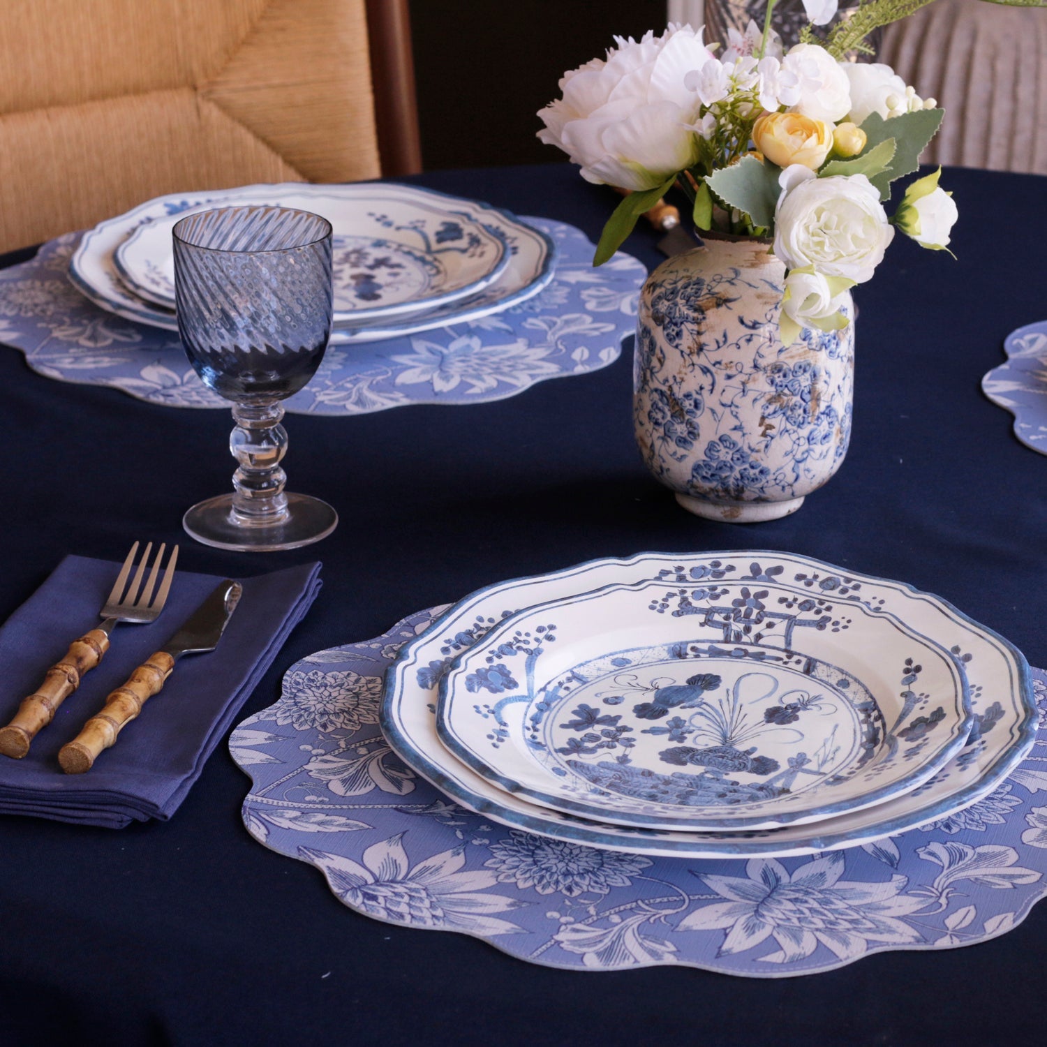 VIDA Faenza 11" Dinner Plate Set of 4 White and Blue