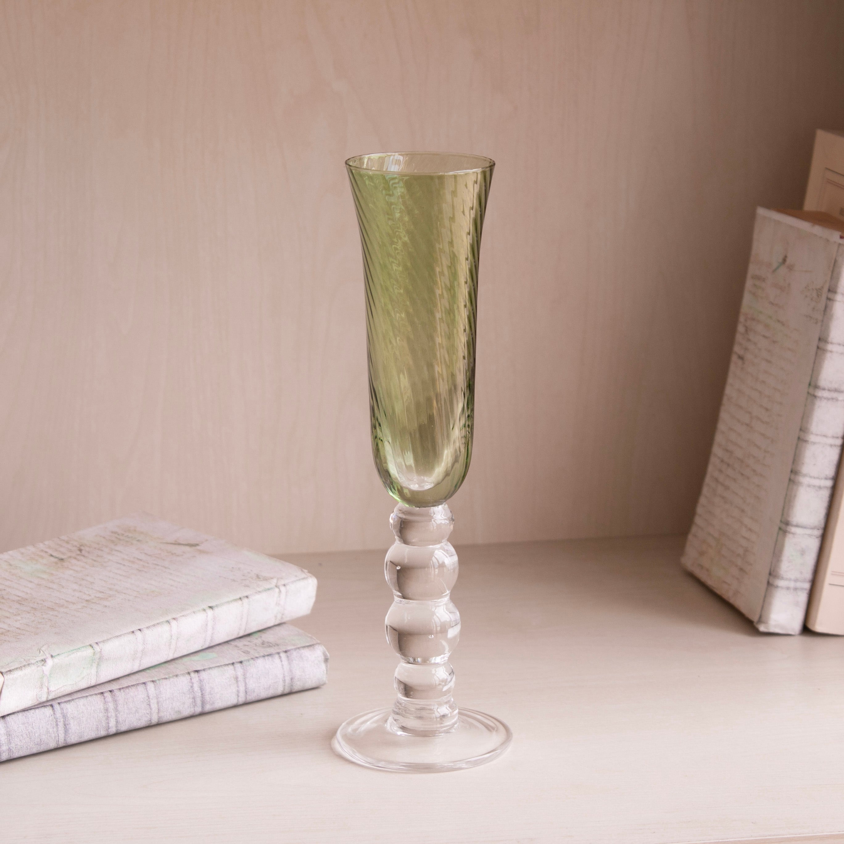 GLASS French Swirl Champagne Flute Set of 4 (Green)