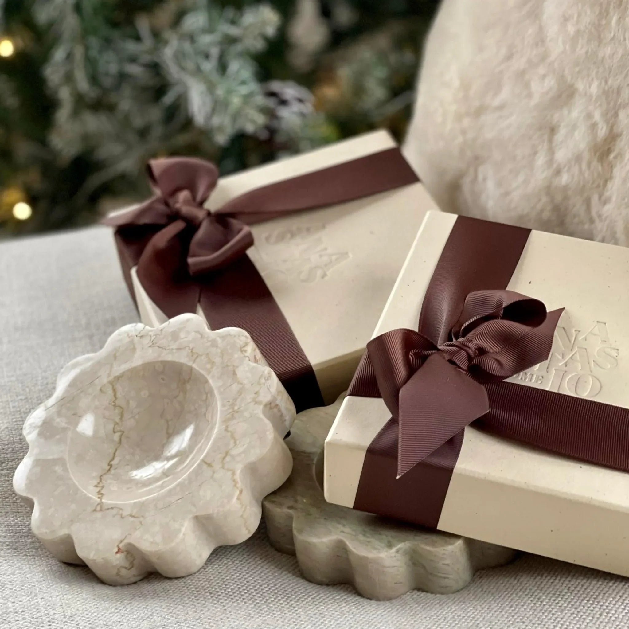 Marble Mini Sun Scoop in Oyster - The Mayfair Hall