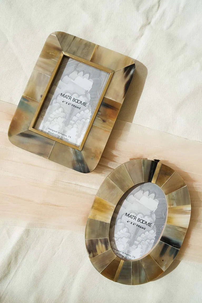 Kachhua Horn and Brass Inlay Rounded Picture Frame (4x6)
