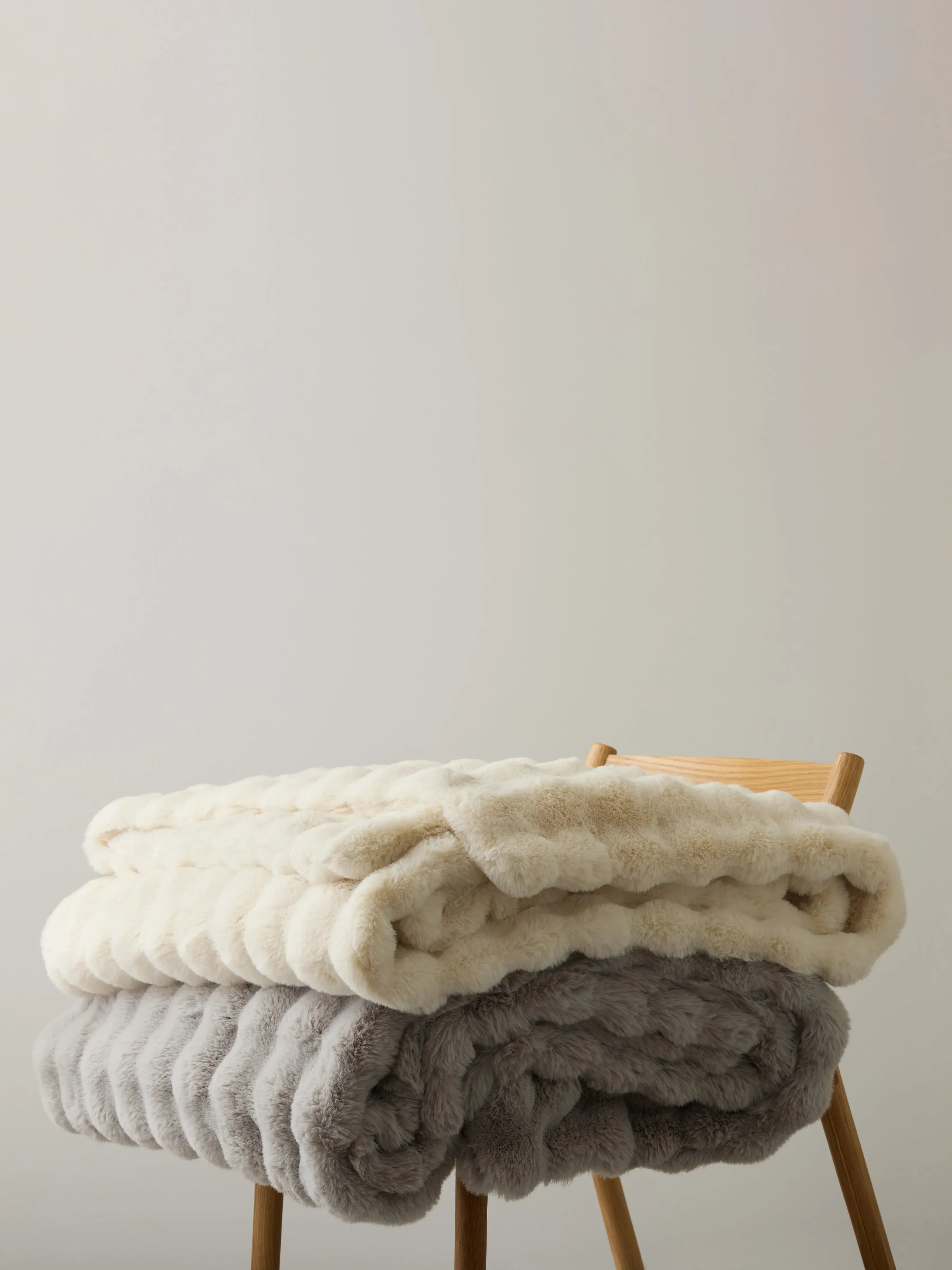 Bubble Cuddle Blanket - The Mayfair Hall