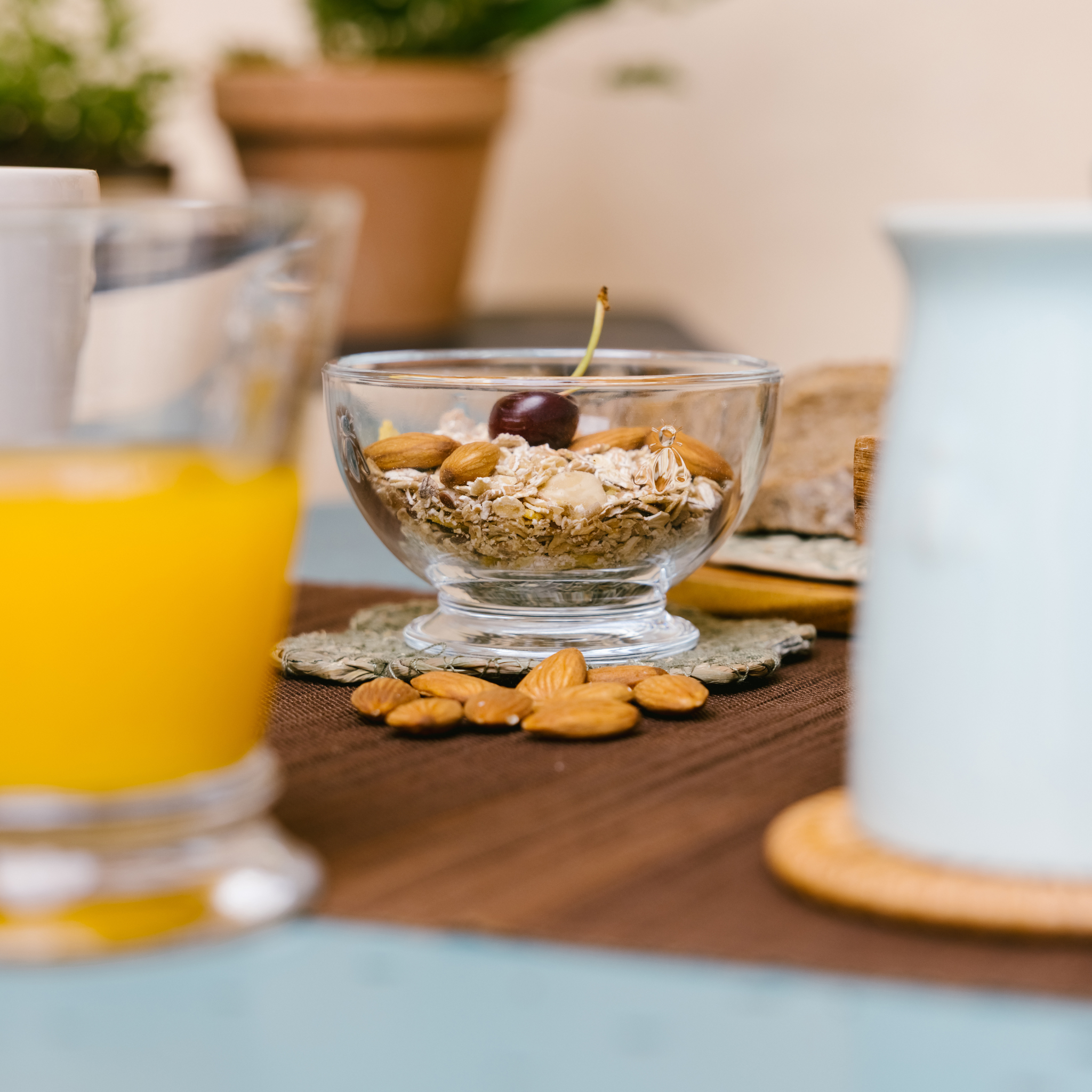 Bee Mini Bowls — Set of 6