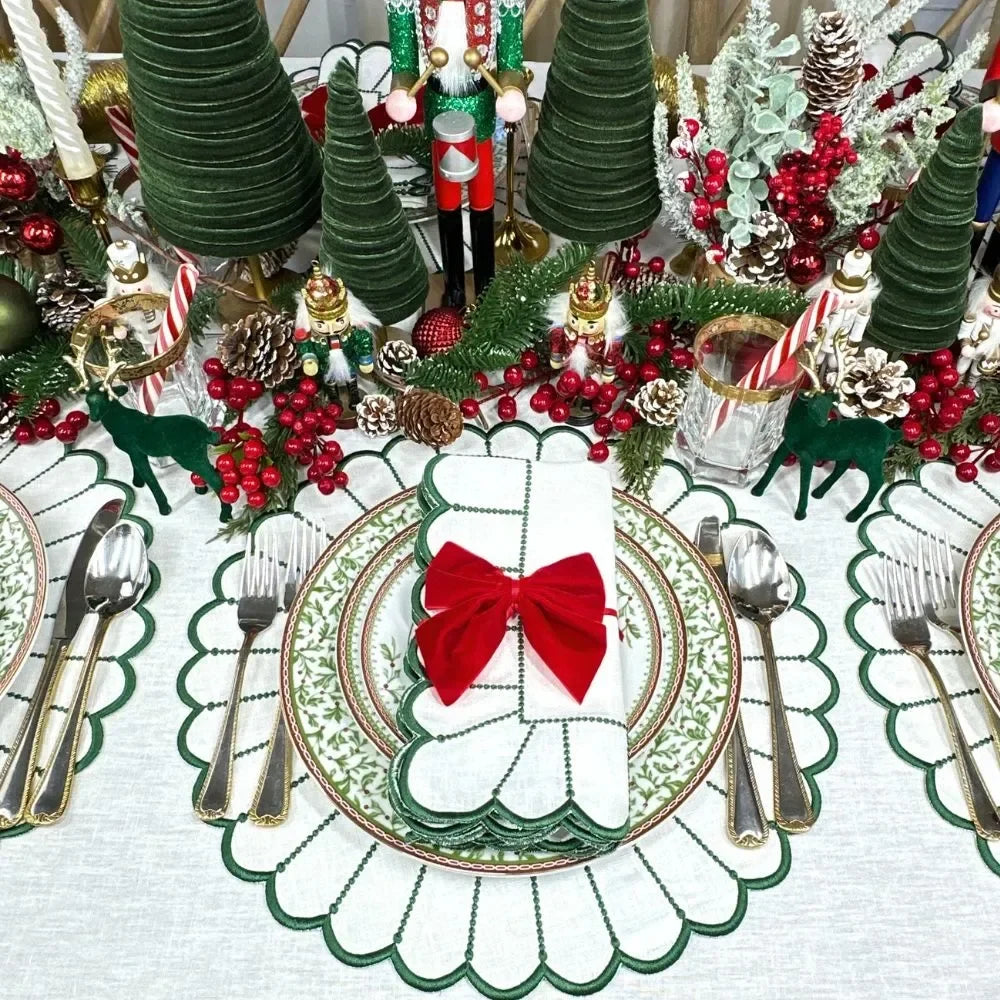 Studio Collection: Pippa Napkin - White/Dark Green (Set of 4) - The Mayfair Hall