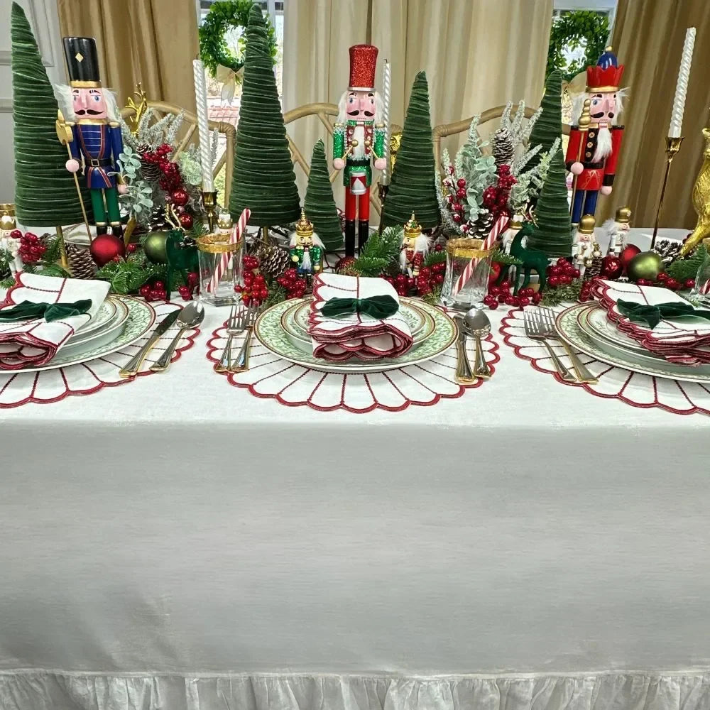 Studio Collection: Pippa Placemat - White/Red (Set of 4) - The Mayfair Hall