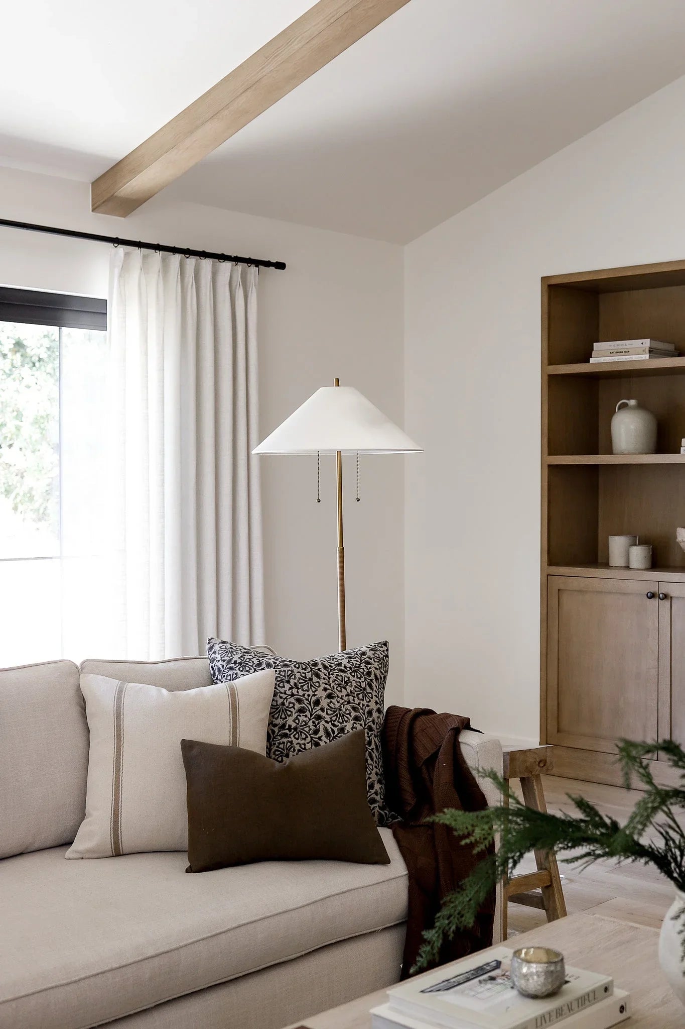 Essie Floral Pillow Cover - The Mayfair Hall