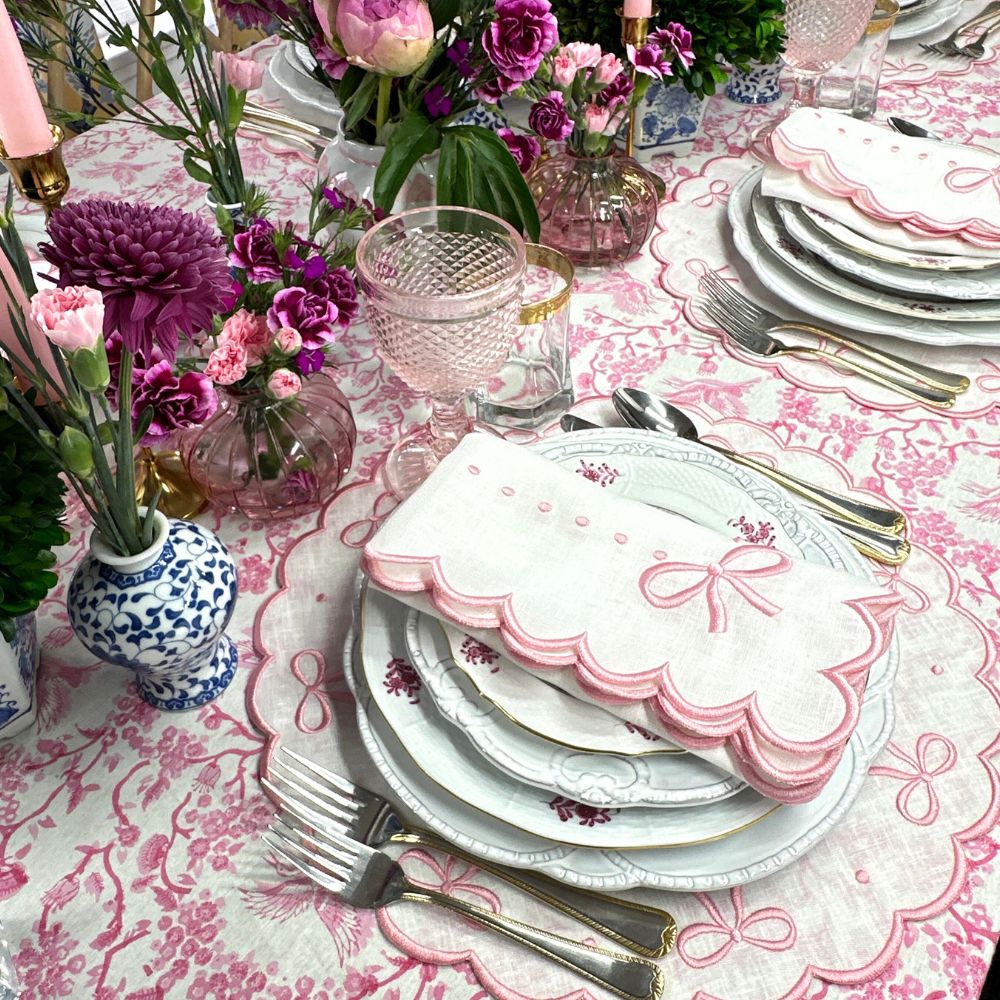 100% Linen - Studio Collection: Juliet Bows Placemats - White/Pink (Set of 4)