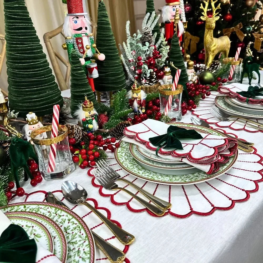 Studio Collection: Pippa Placemat - White/Red (Set of 4) - The Mayfair Hall