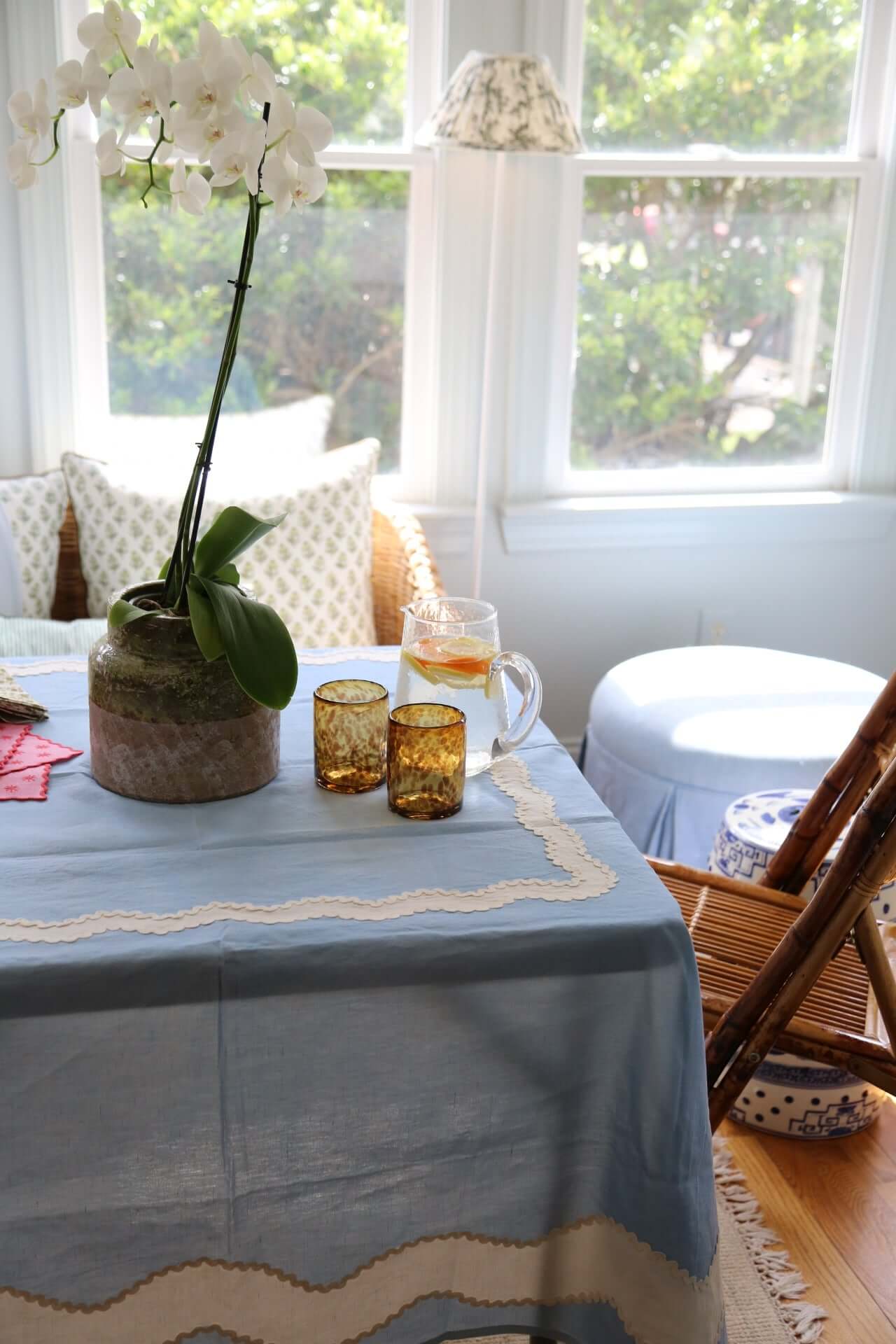 Saint-Rémy Linen Tablecloth