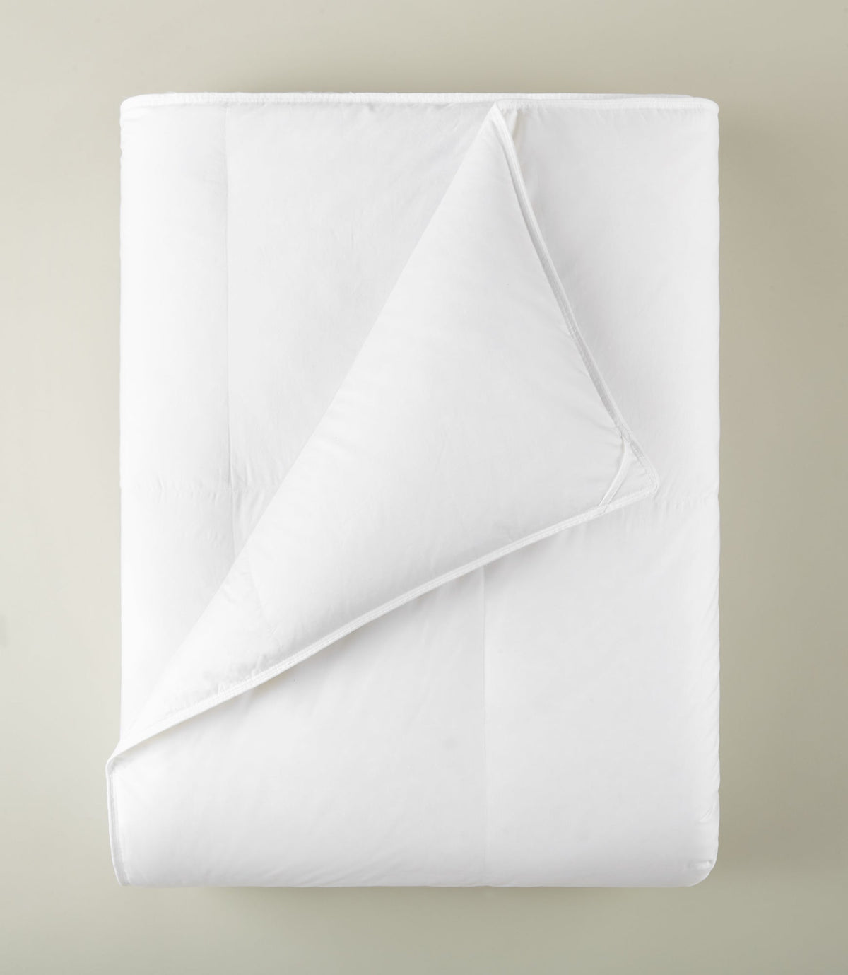850 Fill Power Canadian White Down Duvet