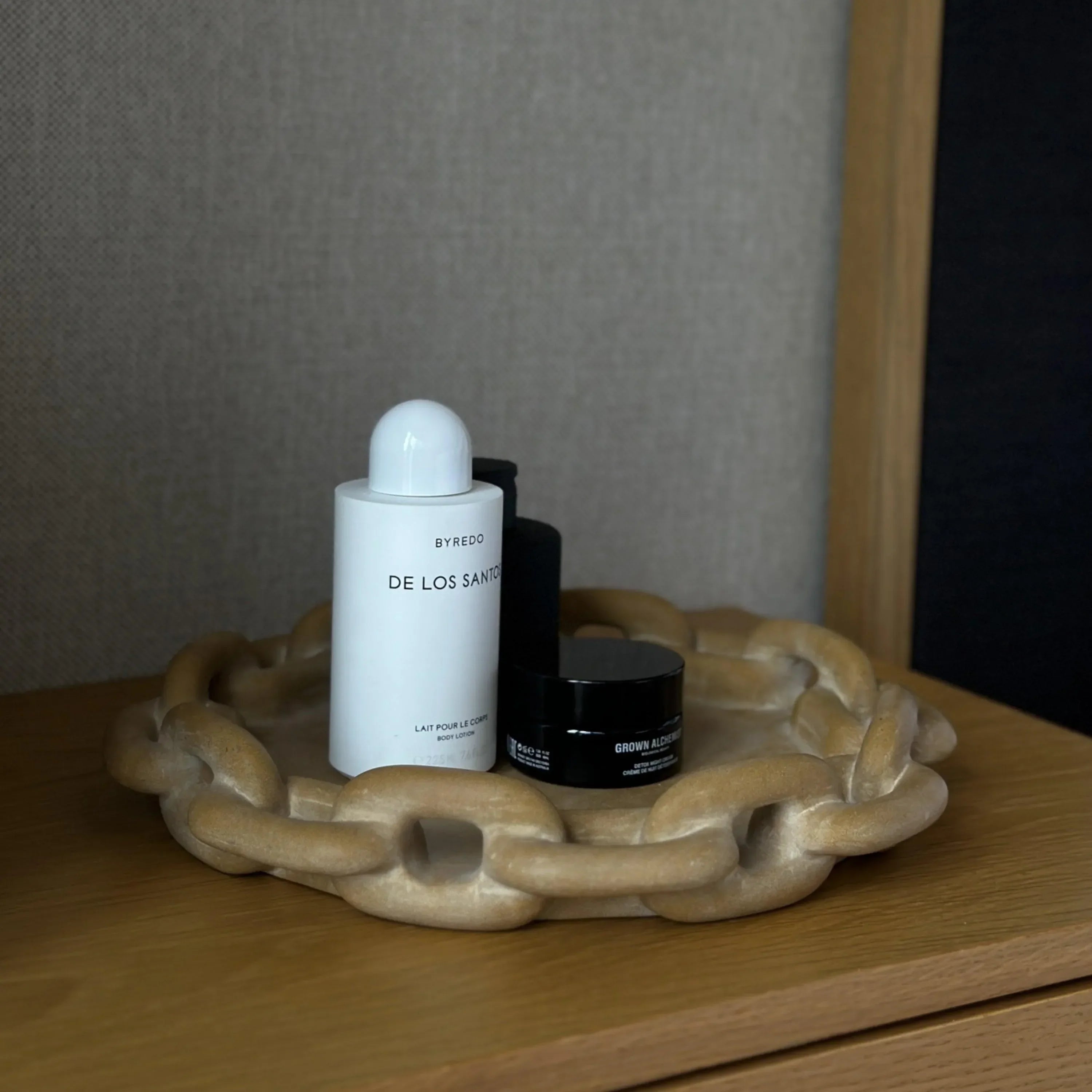 Marble Chain Tray in Honeycomb - The Mayfair Hall