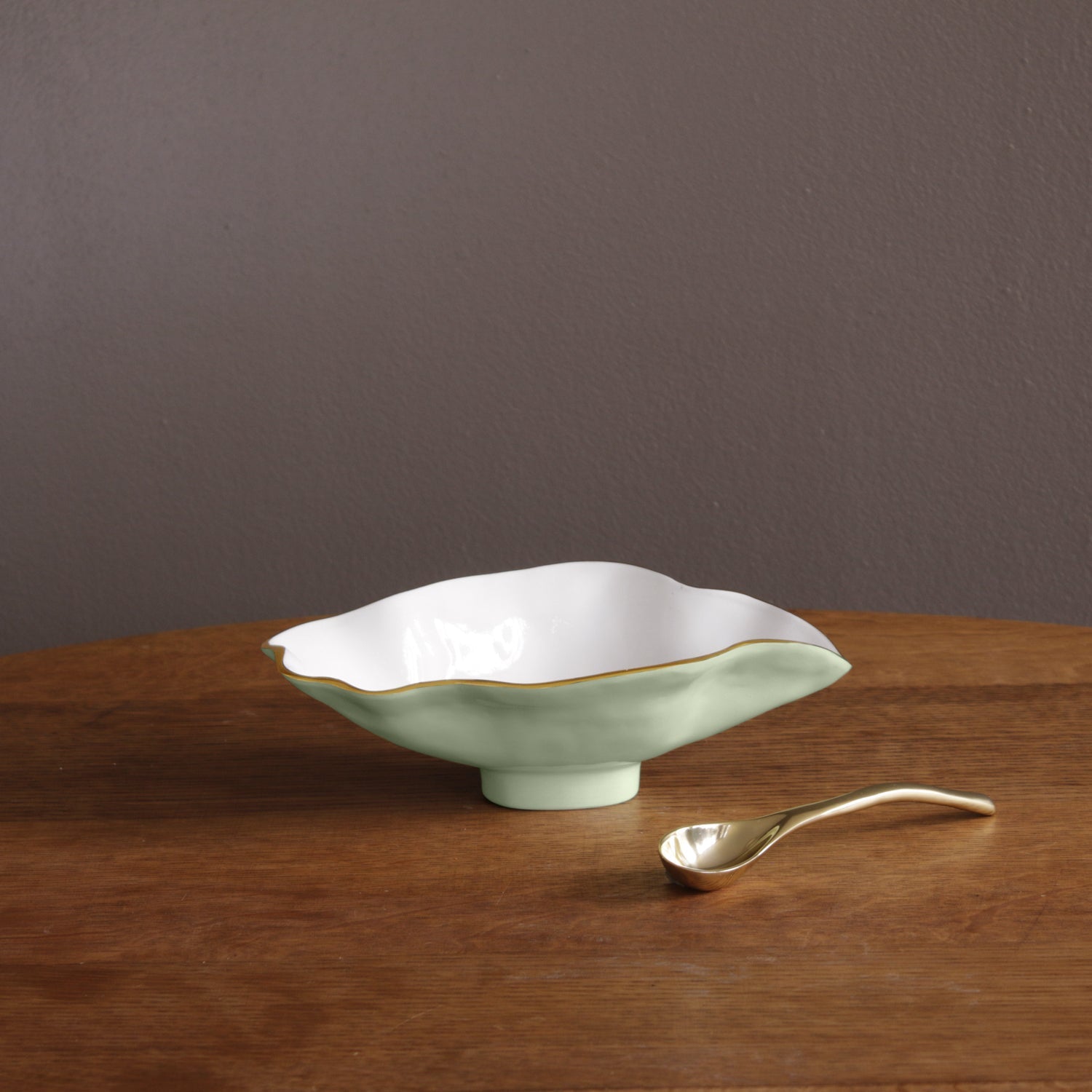 ENCANTO Claire Small Oval Bowl with Spoon (Pistachio, White and Gold)