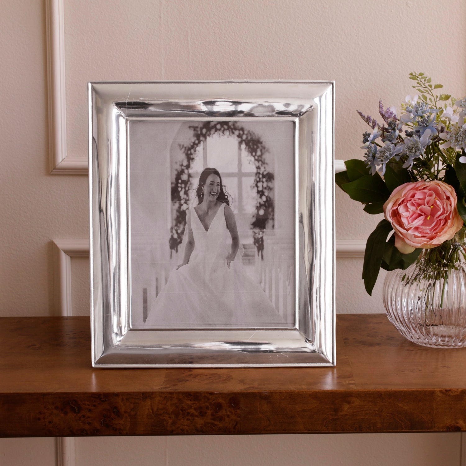 FRAME Charlotte 8 x 10
