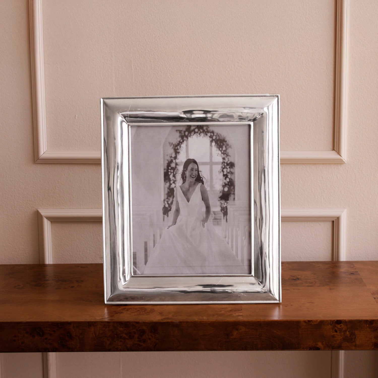 FRAME Charlotte 8 x 10
