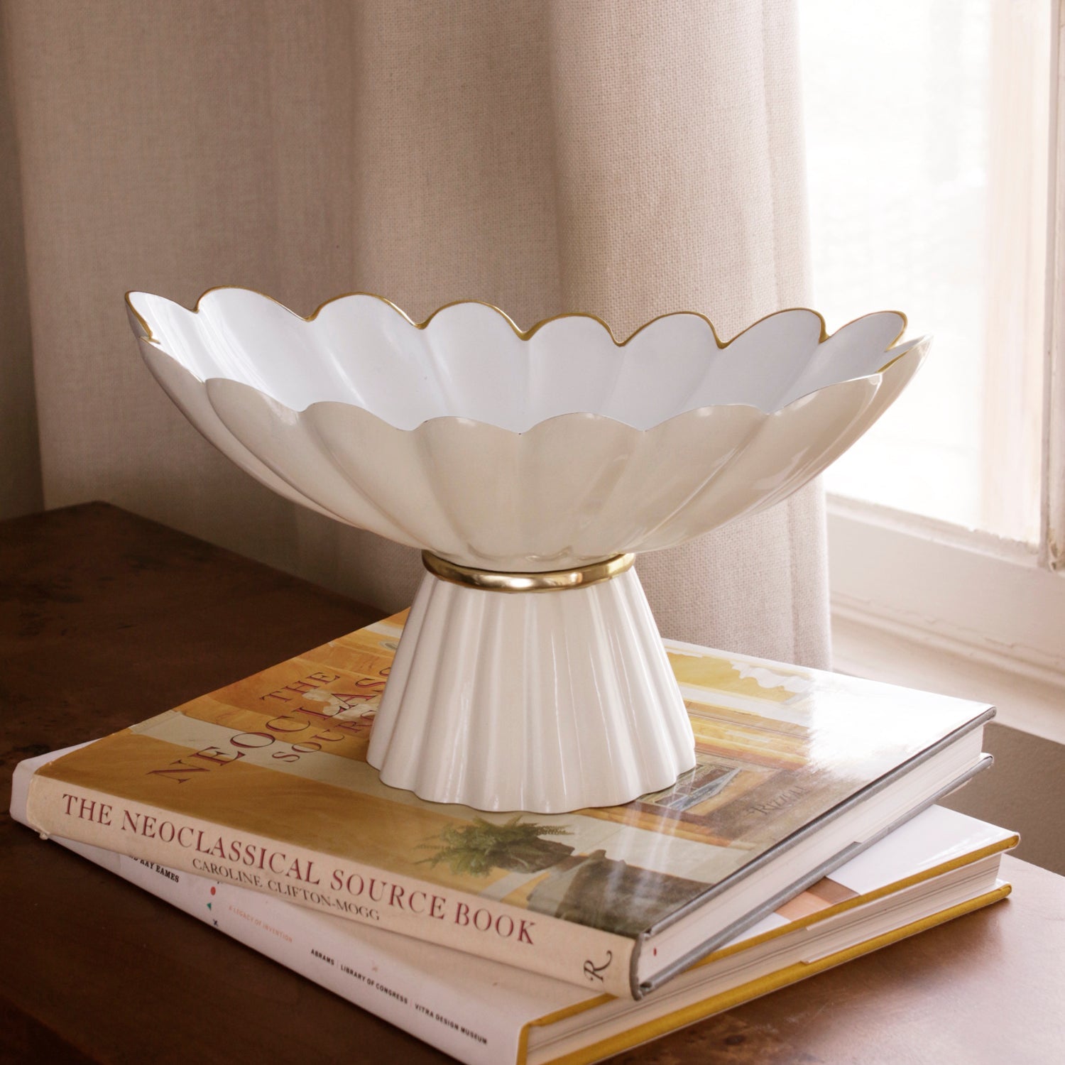 ENCANTO Vintage Hermes Pedestal Cream and White