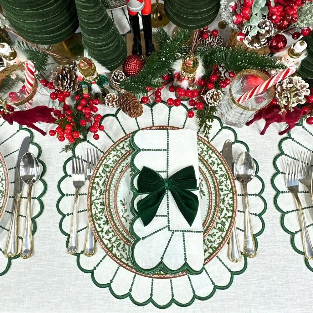 Studio Collection: Pippa Napkin - White/Dark Green (Set of 4) - The Mayfair Hall