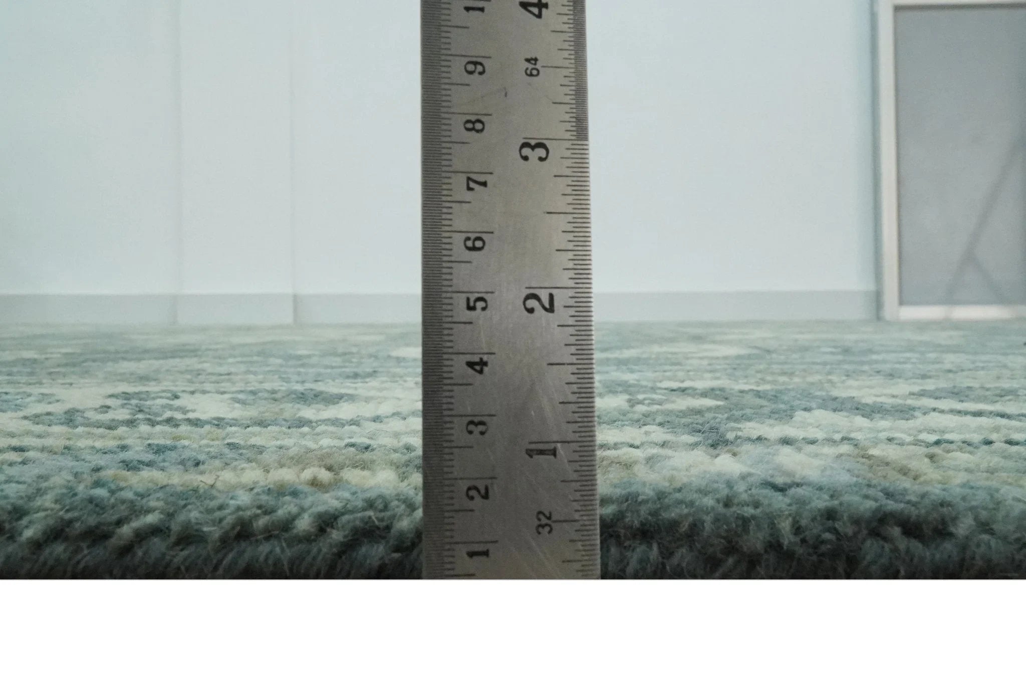 8x10 Hand Knotted Ivory, and Shades of Gray Traditional wool rug - The Rug Decor