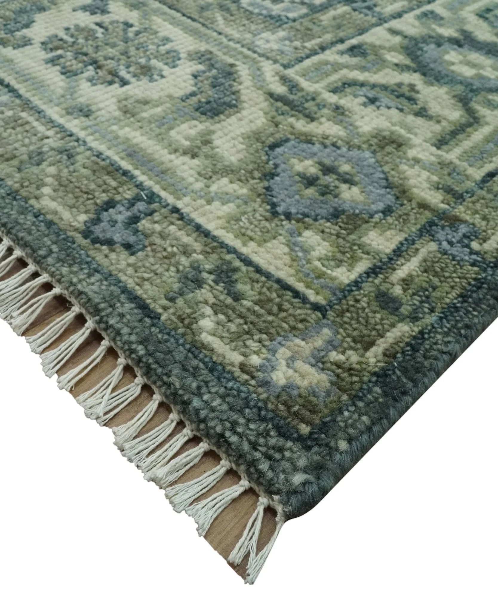 8x10 Hand Knotted Ivory, and Shades of Gray Traditional wool rug - The Rug Decor