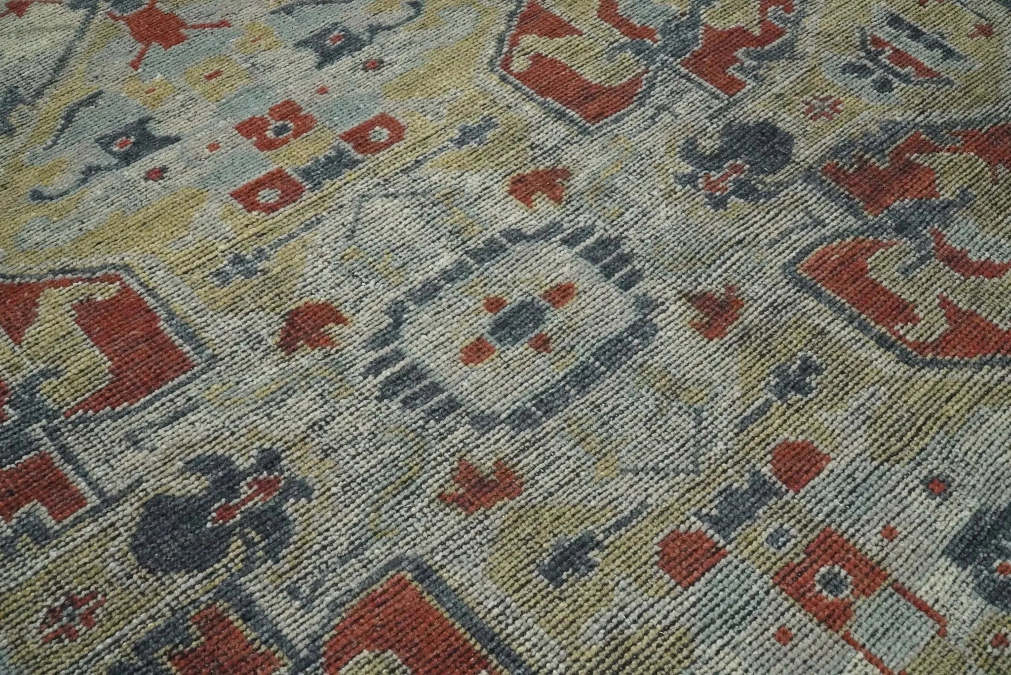 8x10 Hand Knotted Serapi Silver and Rust Traditional Antique Area Rug | TRD2401 - The Rug Decor