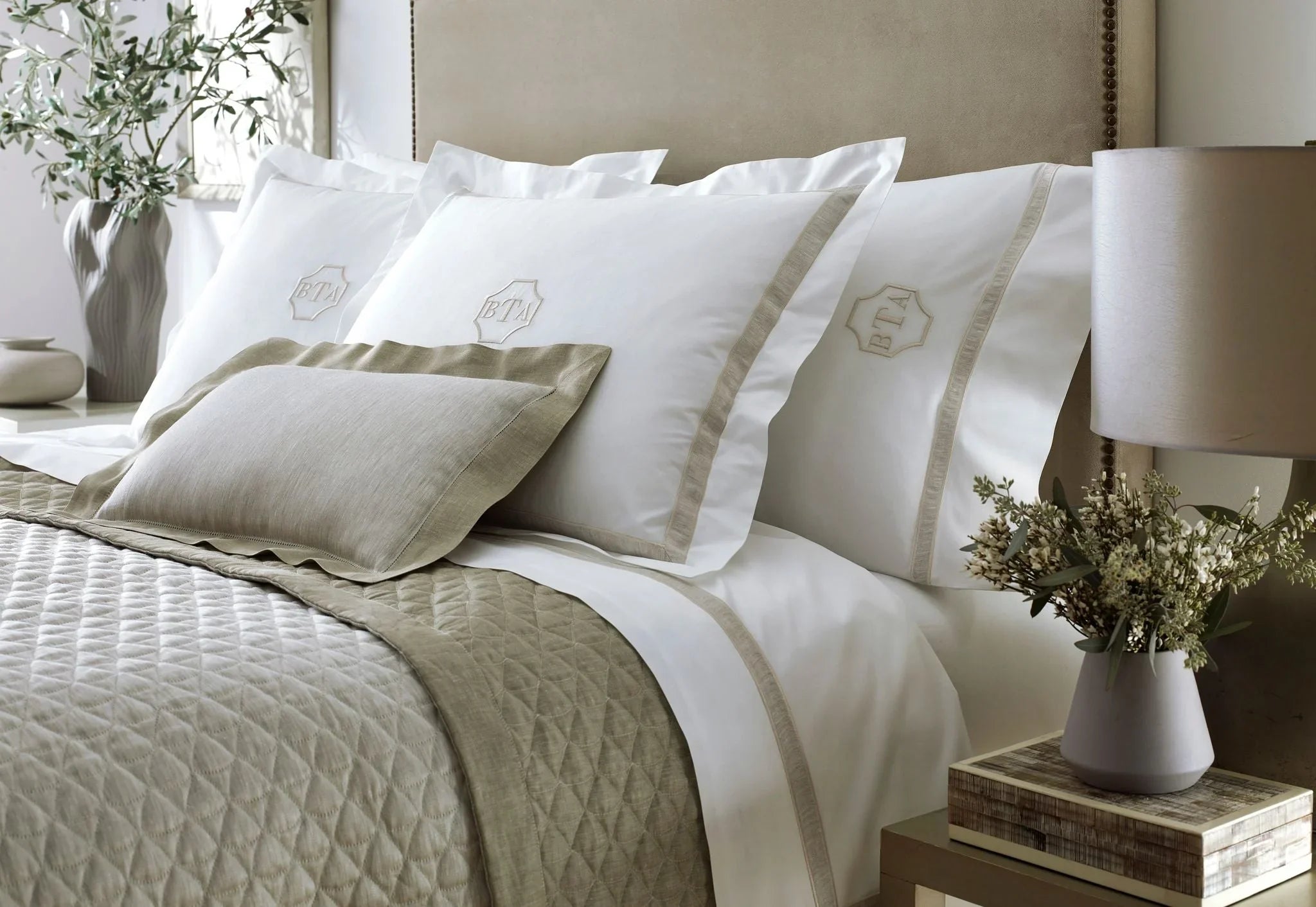 Perla Fitted Sheet - The Mayfair Hall