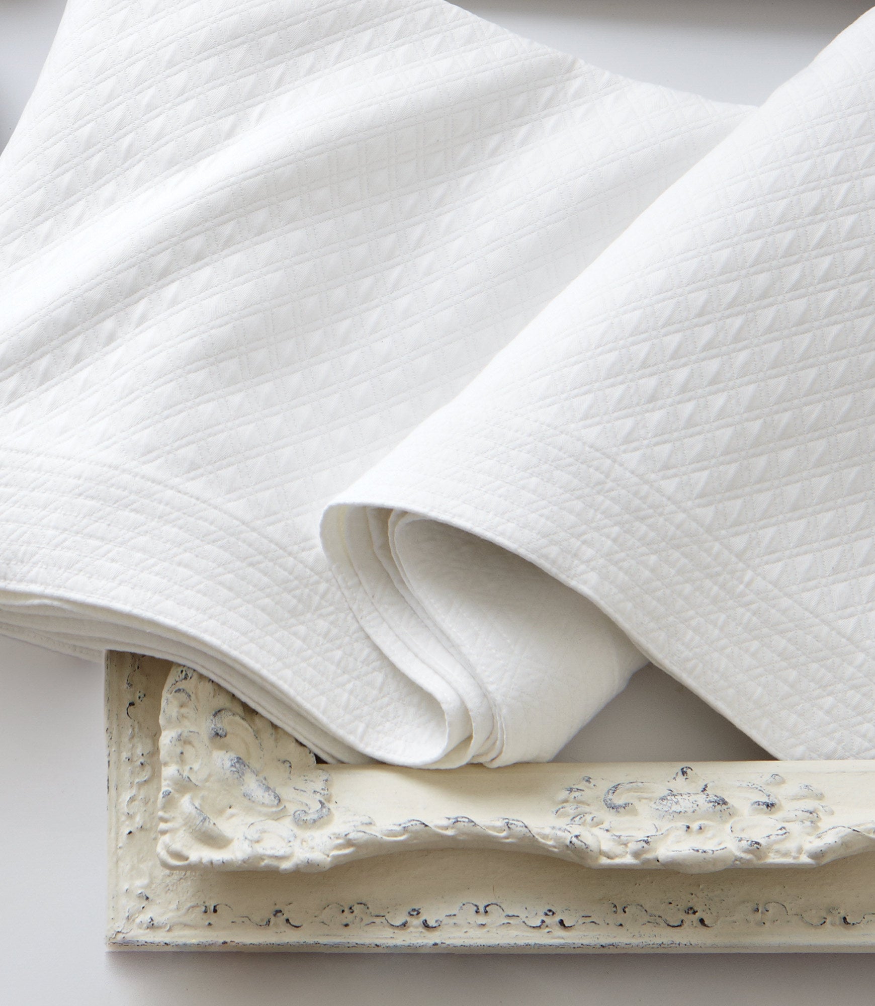 Alyssa Matelassé Coverlet