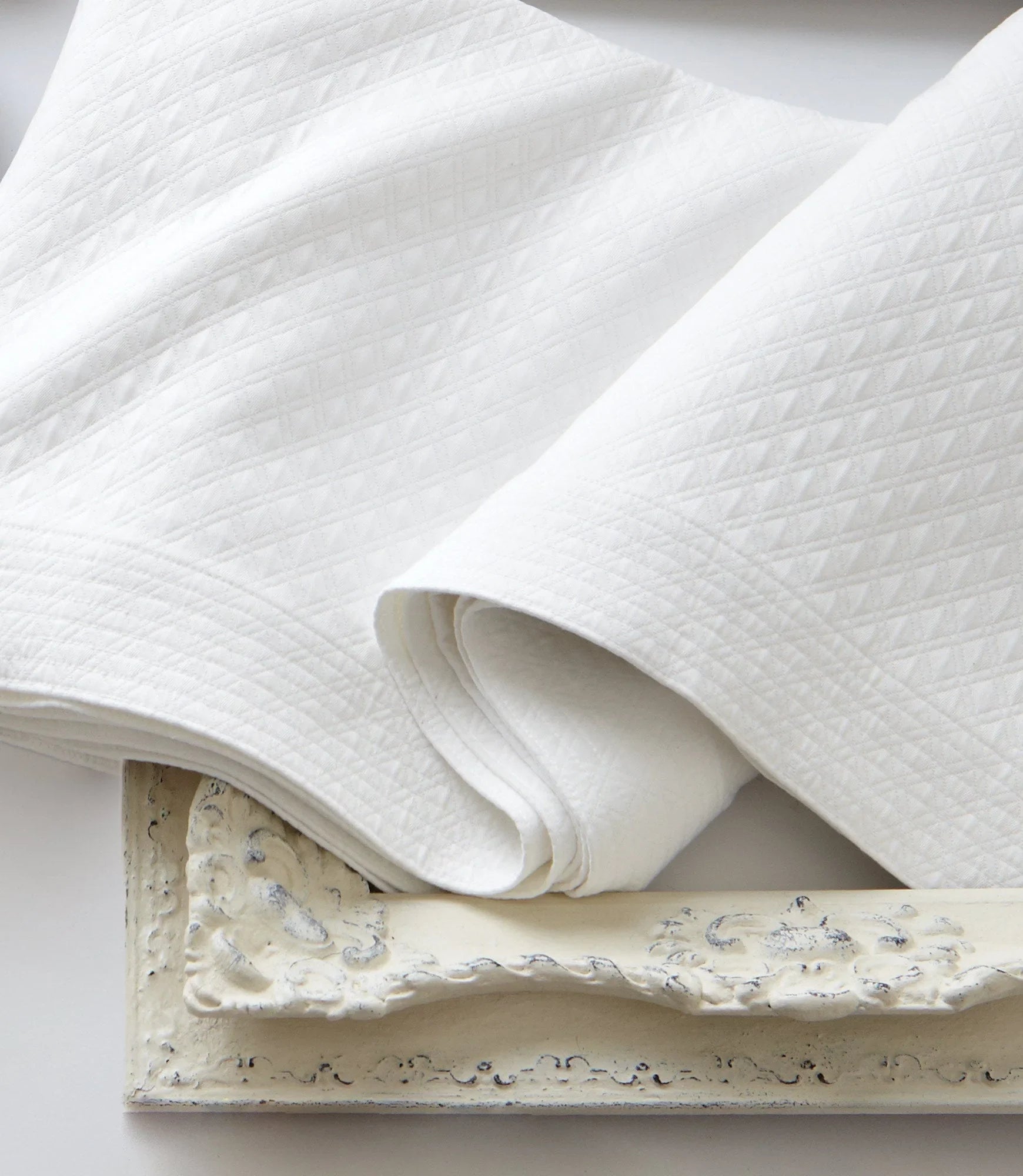 Alyssa Matelassé Coverlet