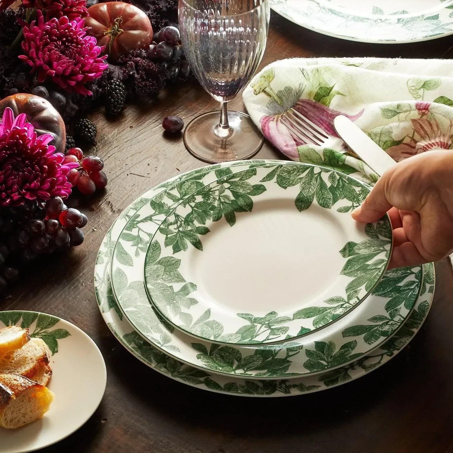 Arbor Rimmed Porcelain Salad Plate - The Mayfair Hall