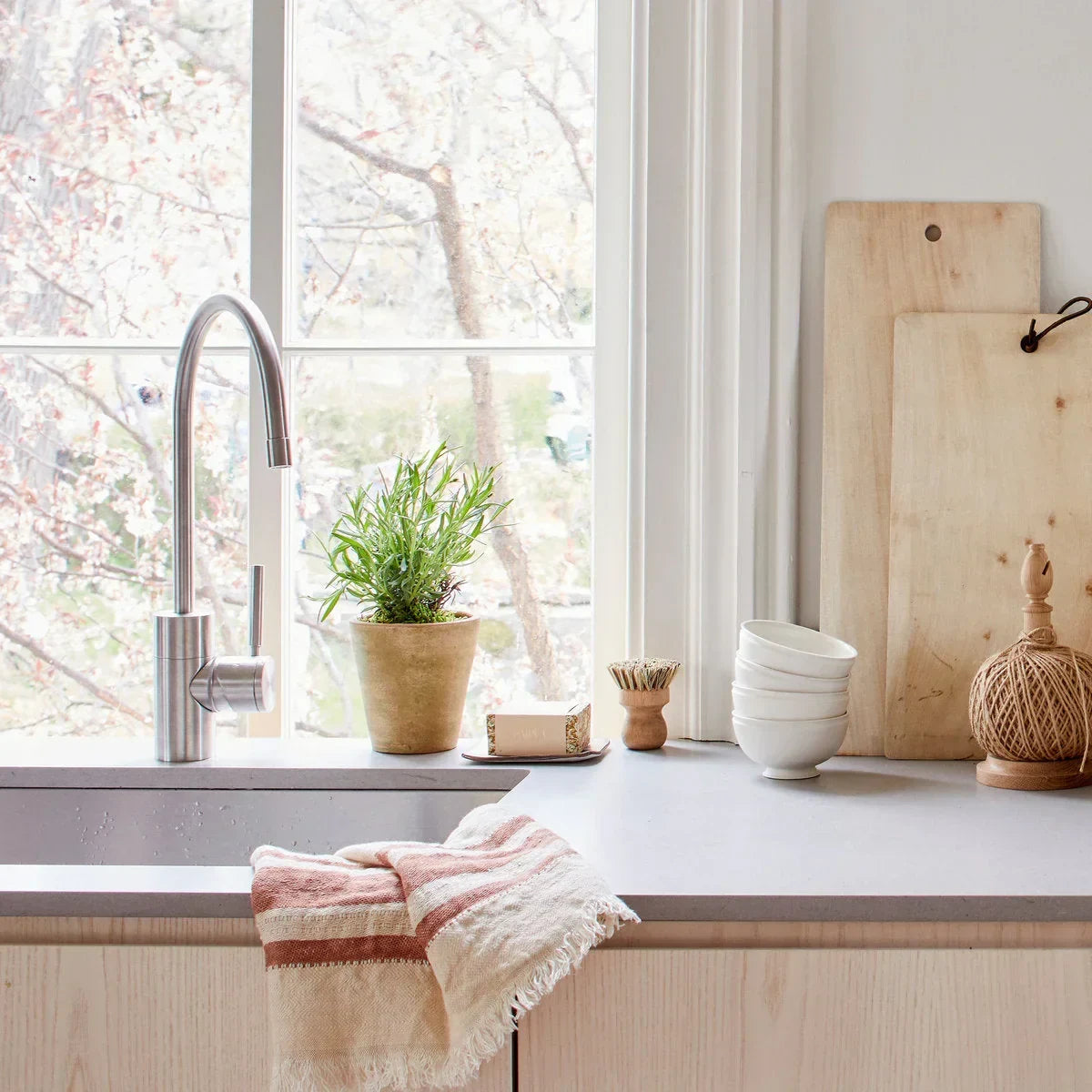 Greenwash Terracotta Studio Planter - The Mayfair Hall
