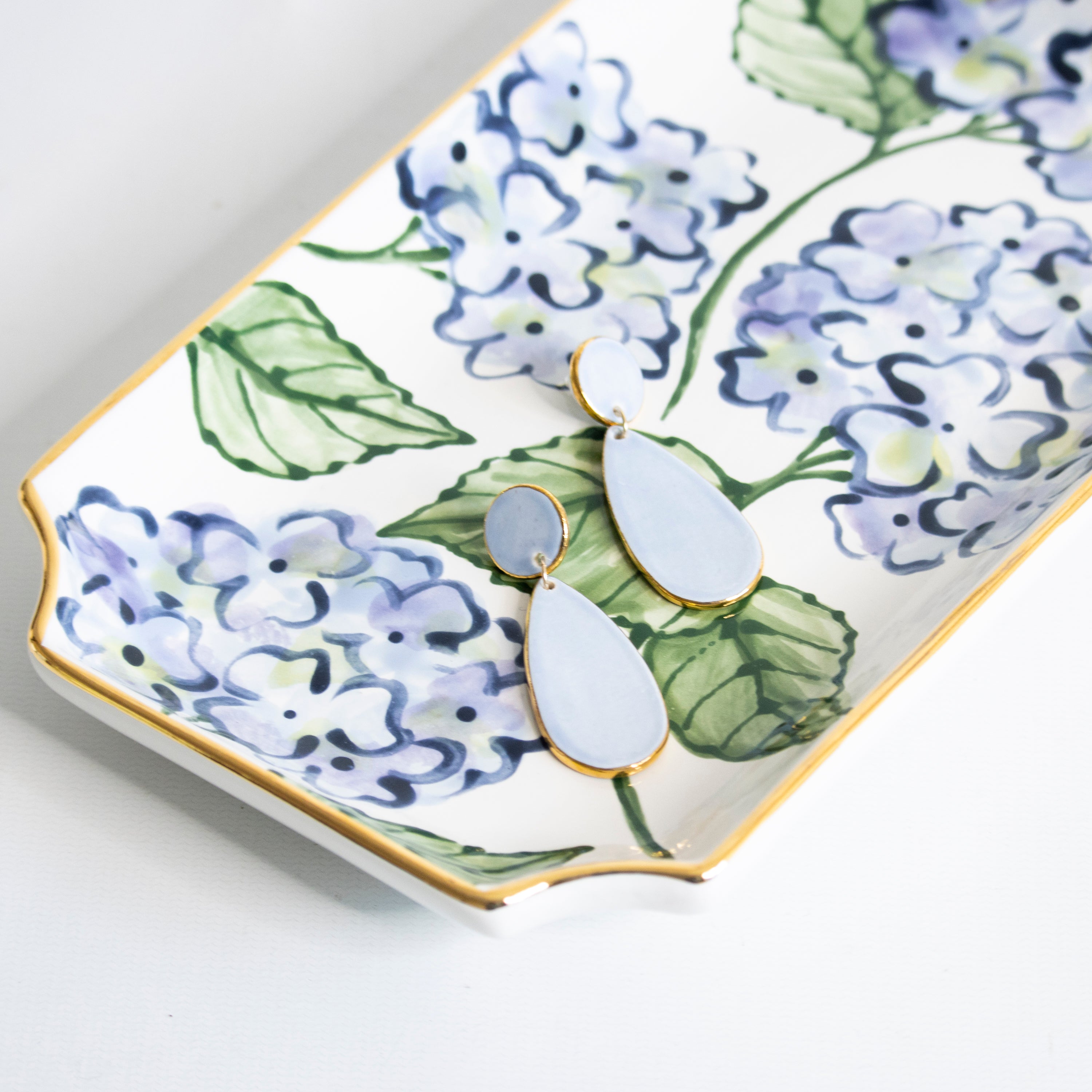 Blue Hydrangea Grande Valet Tray