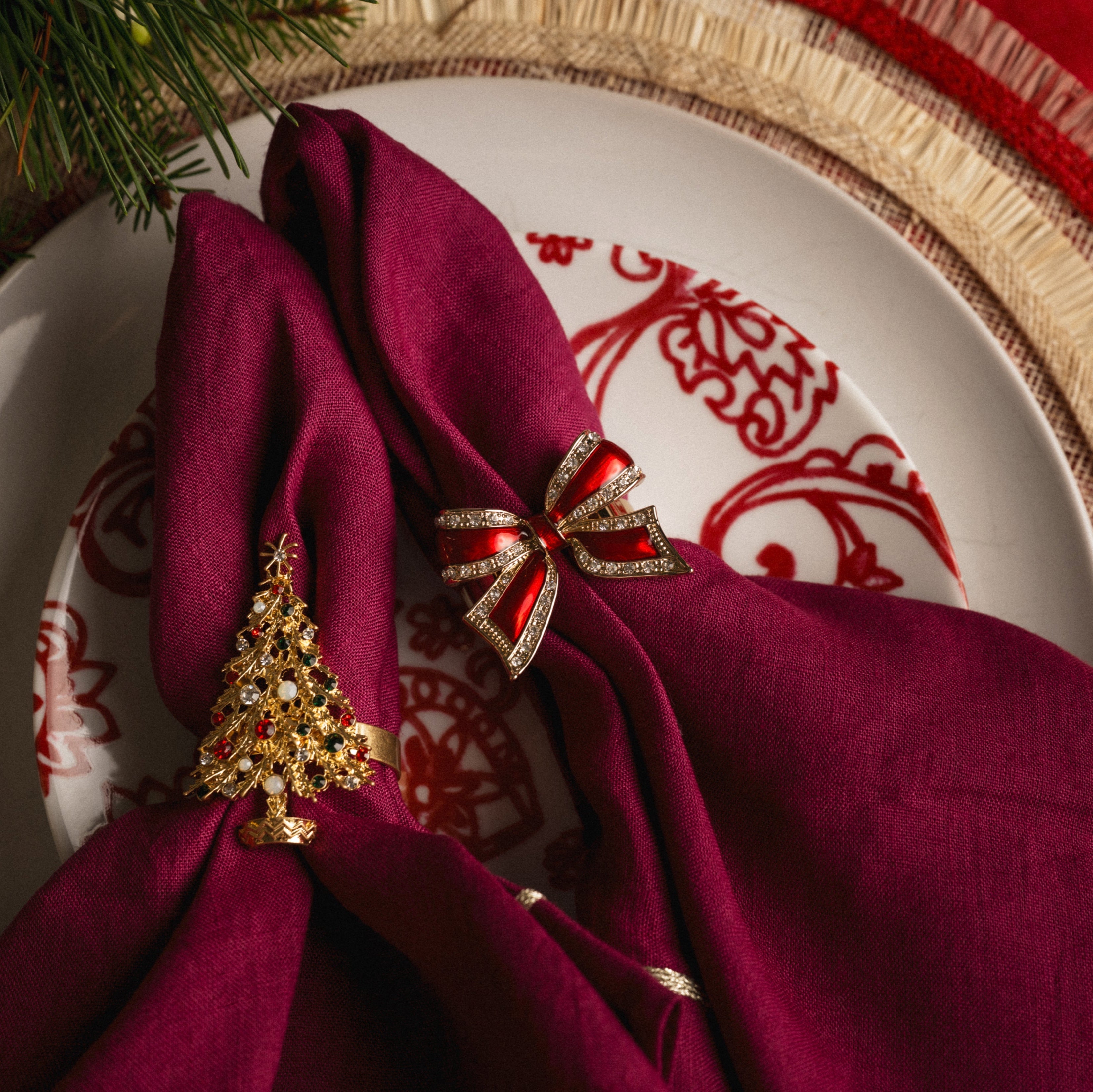 Enamel bow skinny napkin rings, red, set of four