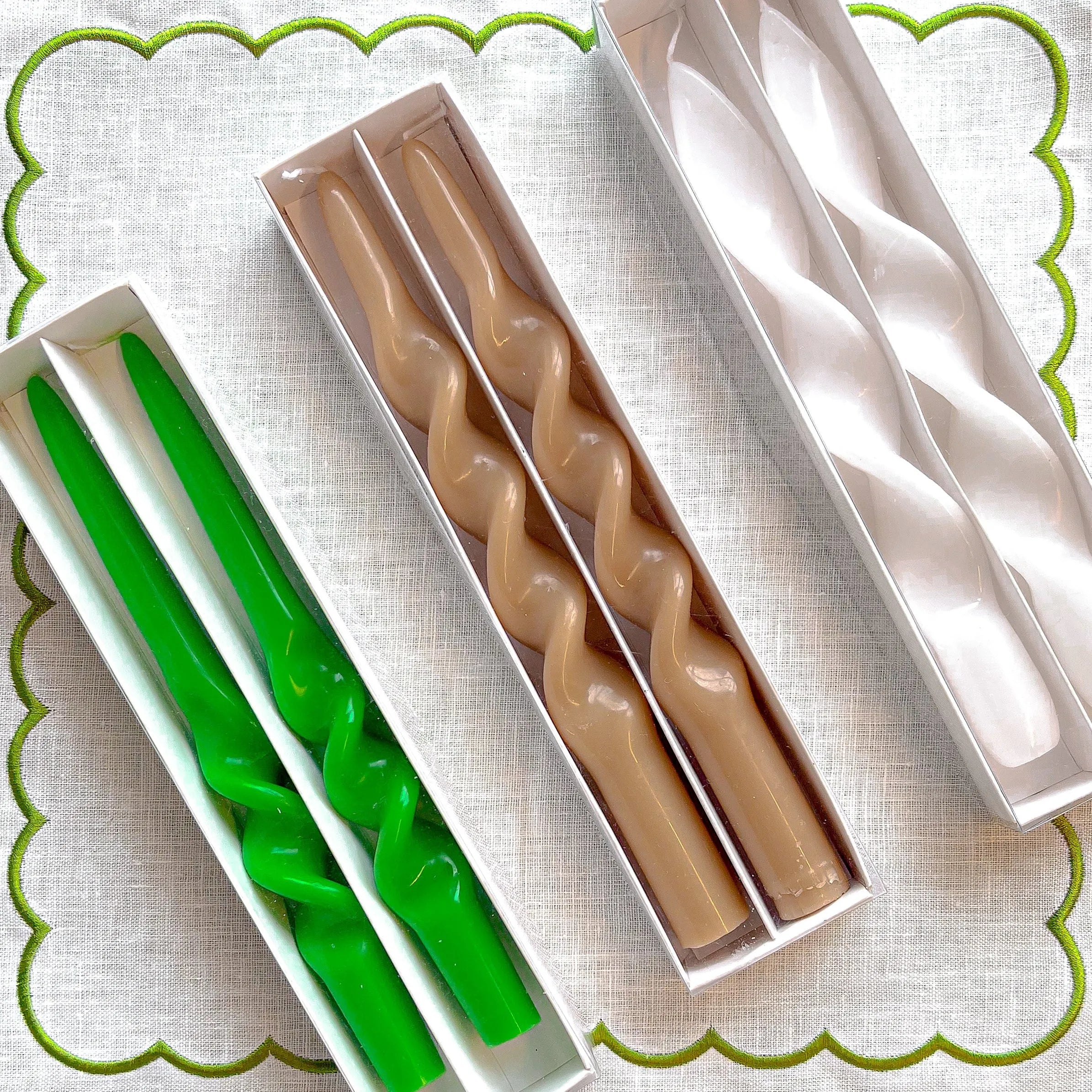 Swirl Candle in Caramel Brown (Pack of 10)