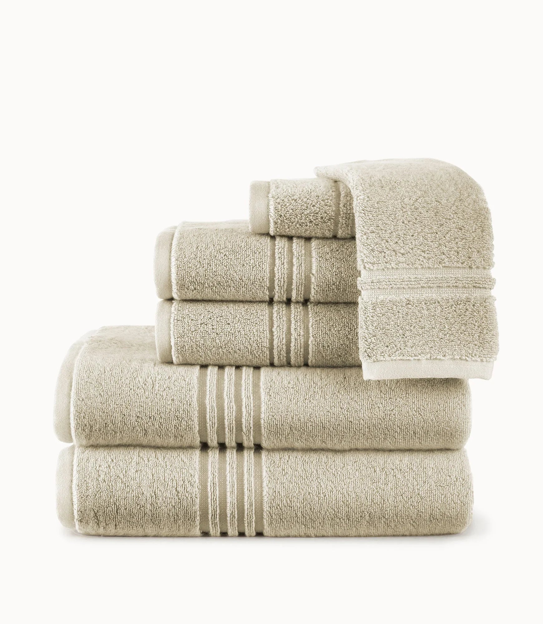 Chelsea Cotton Bath Towel With a Wide-ribbed Dobby