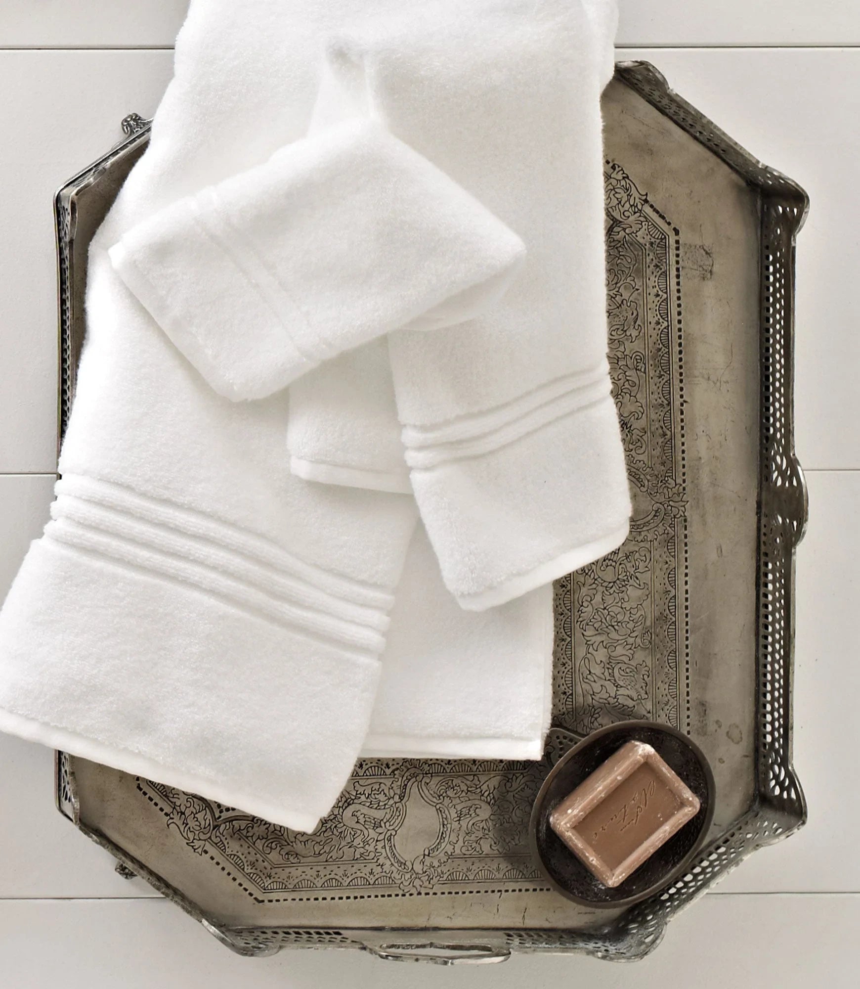 Chelsea Cotton Bath Towel With a Wide-ribbed Dobby