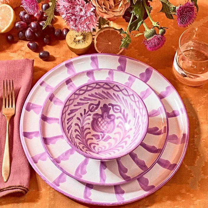 Dinner plate with candy cane stripes - The Mayfair Hall