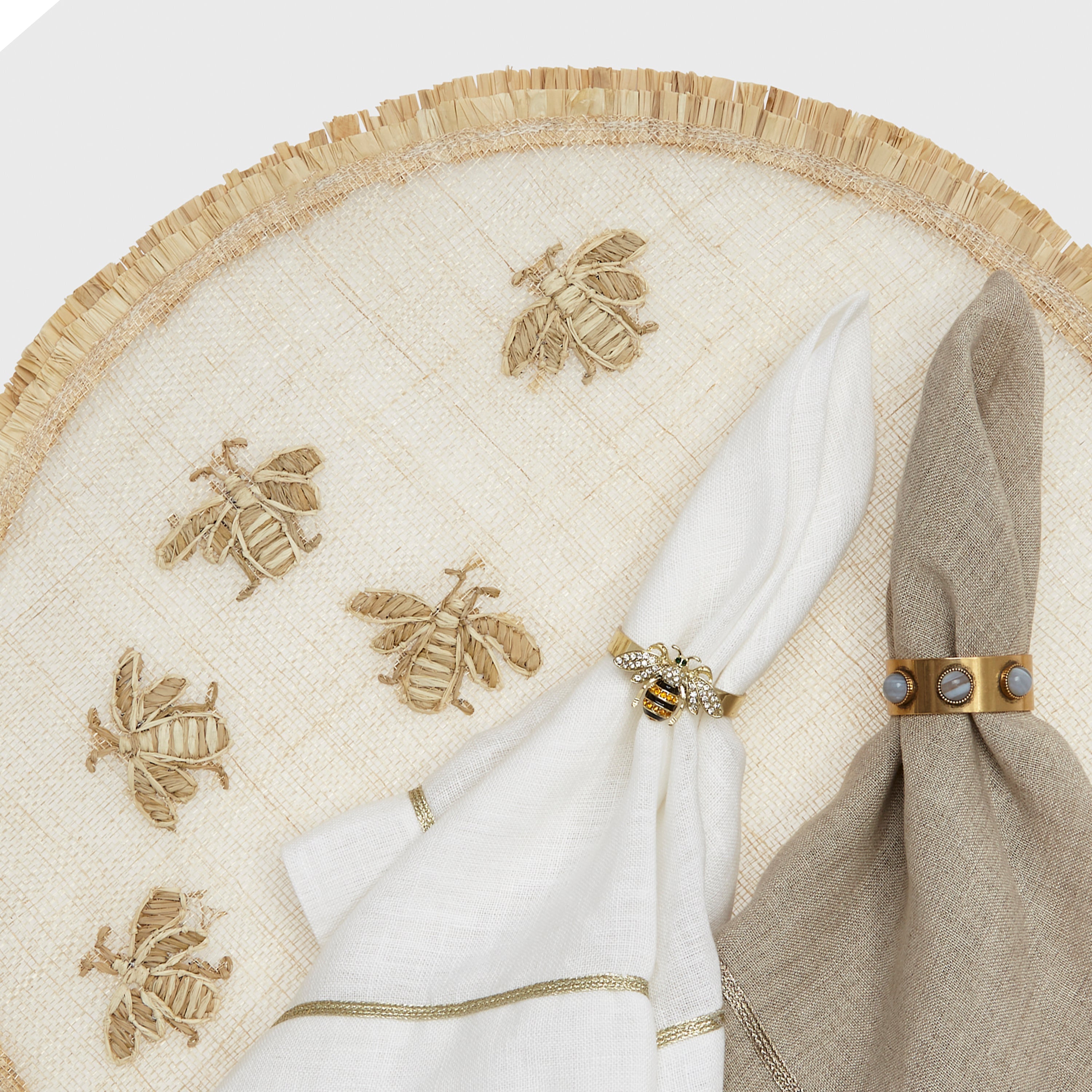 Straw bee placemat, set of four