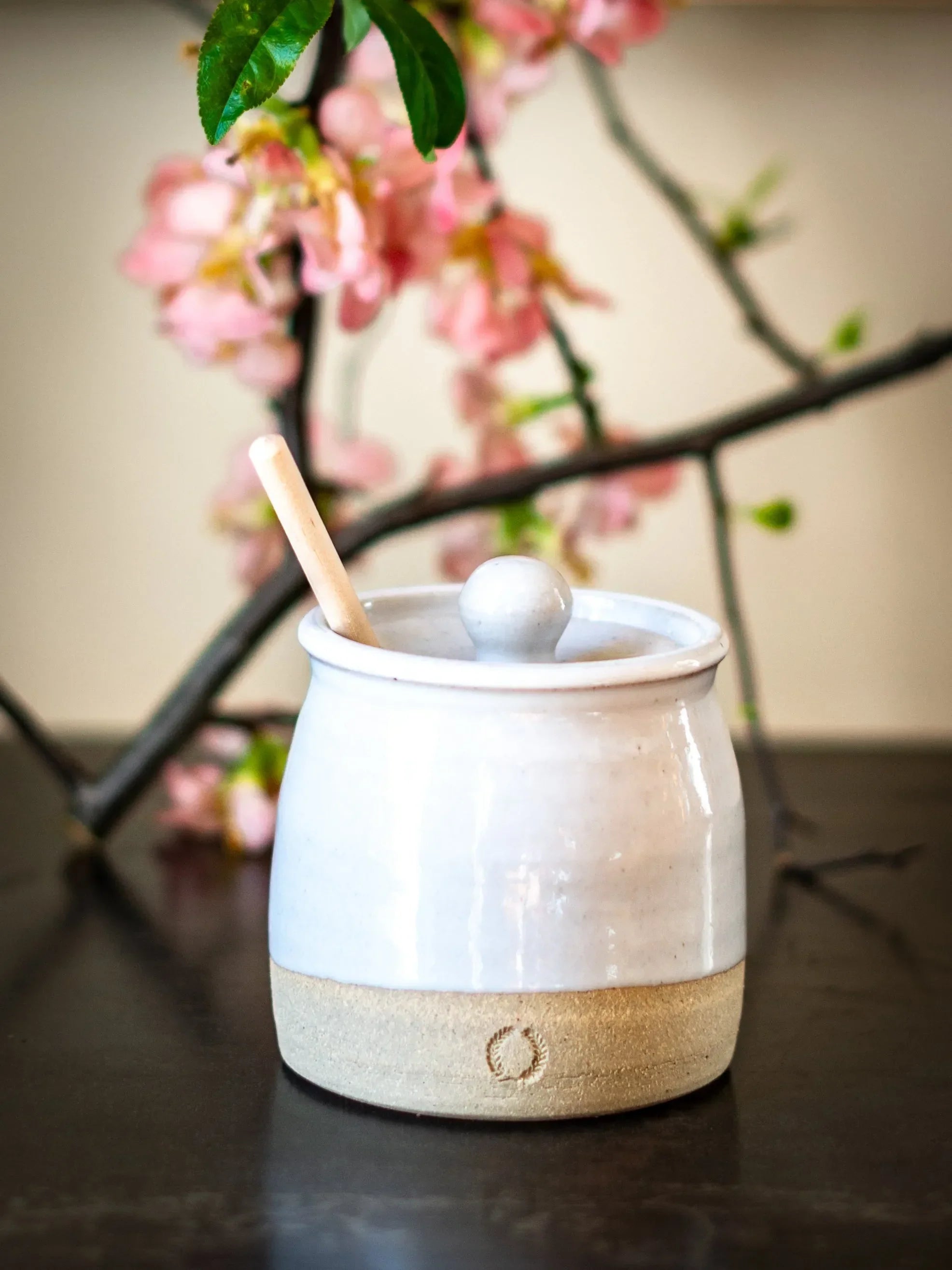Farmhouse Pottery Beehive Honey Pot with Wood Dipper - The Mayfair Hall