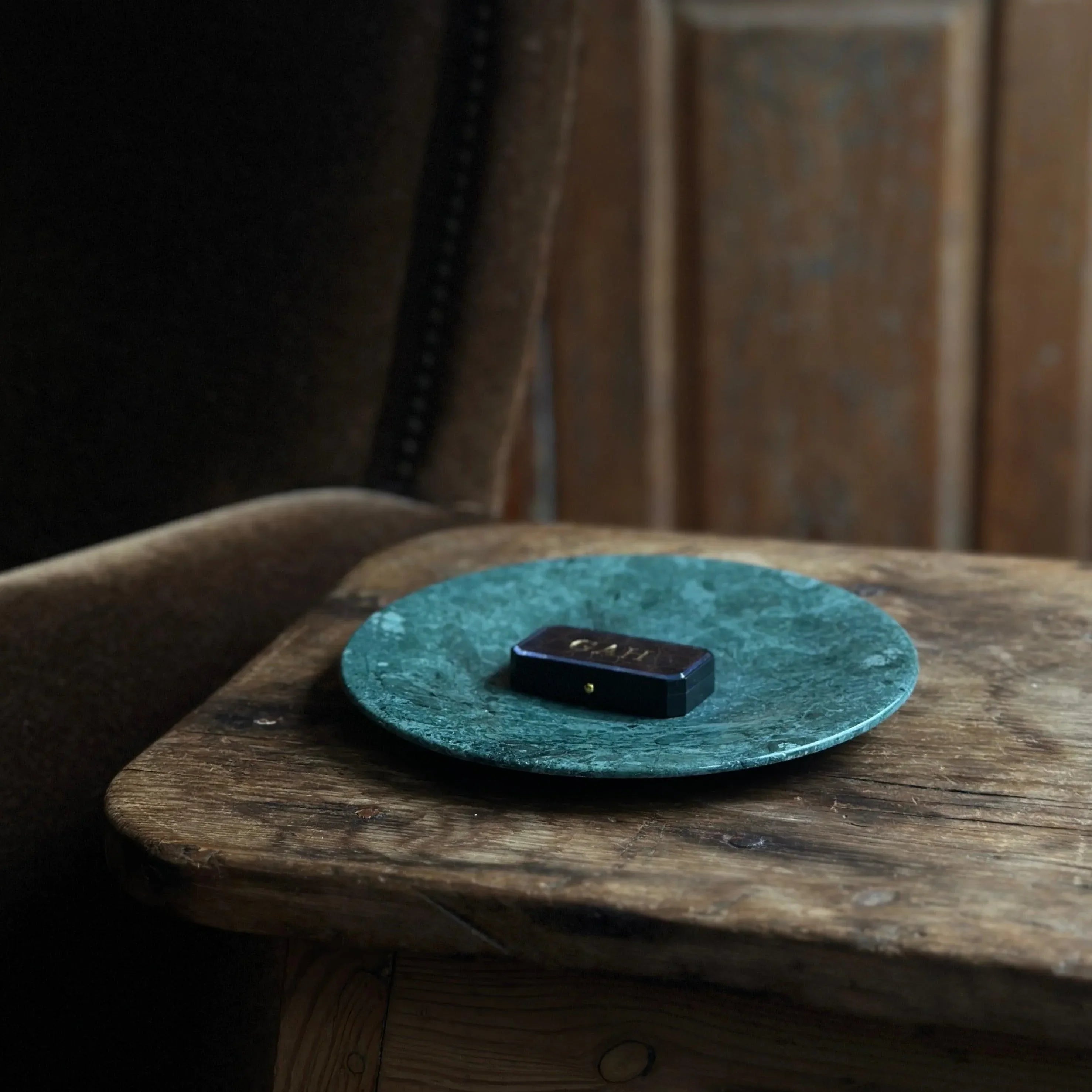 Marble Wafer Thin in Emerald - The Mayfair Hall