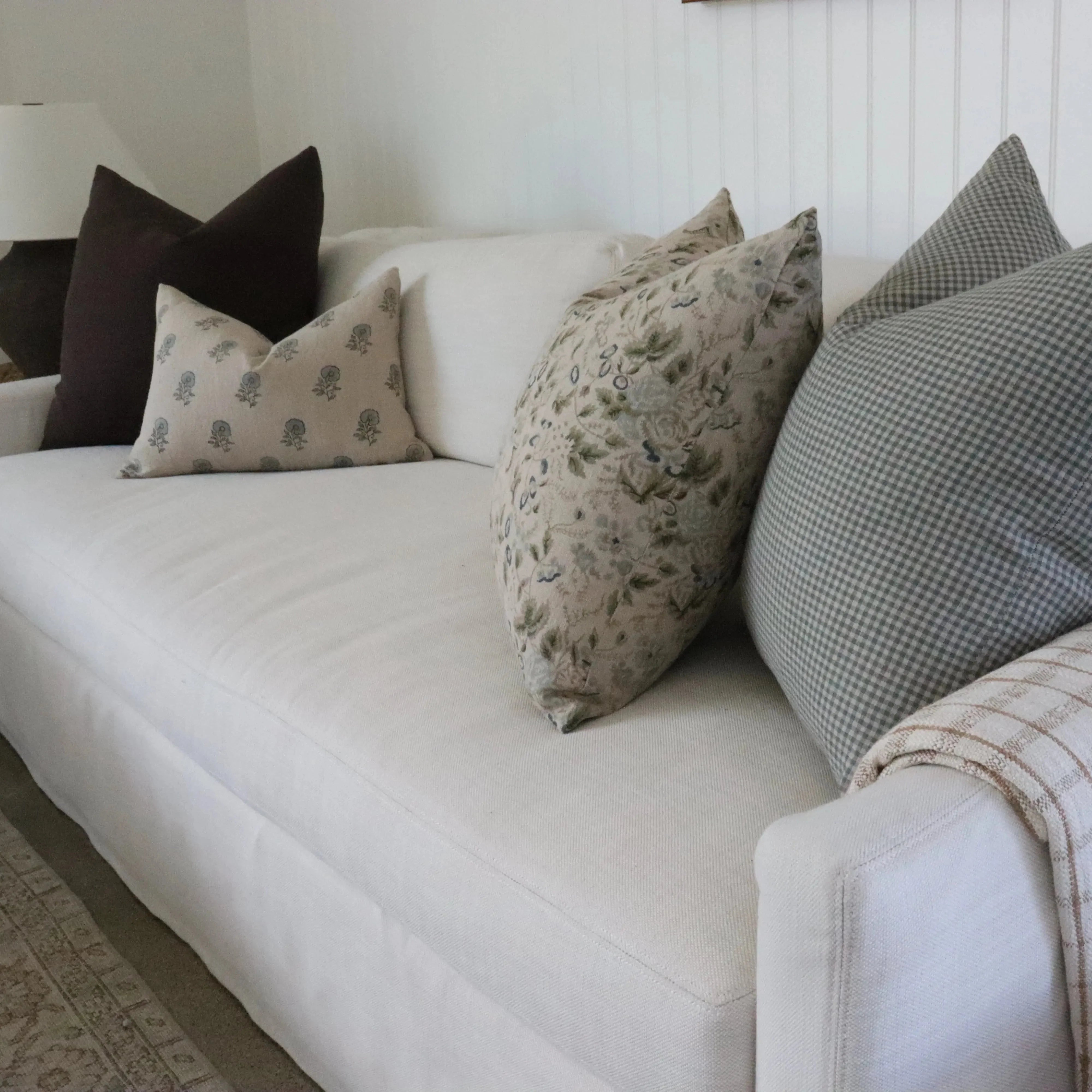 Fiona Floral Pillow Cover