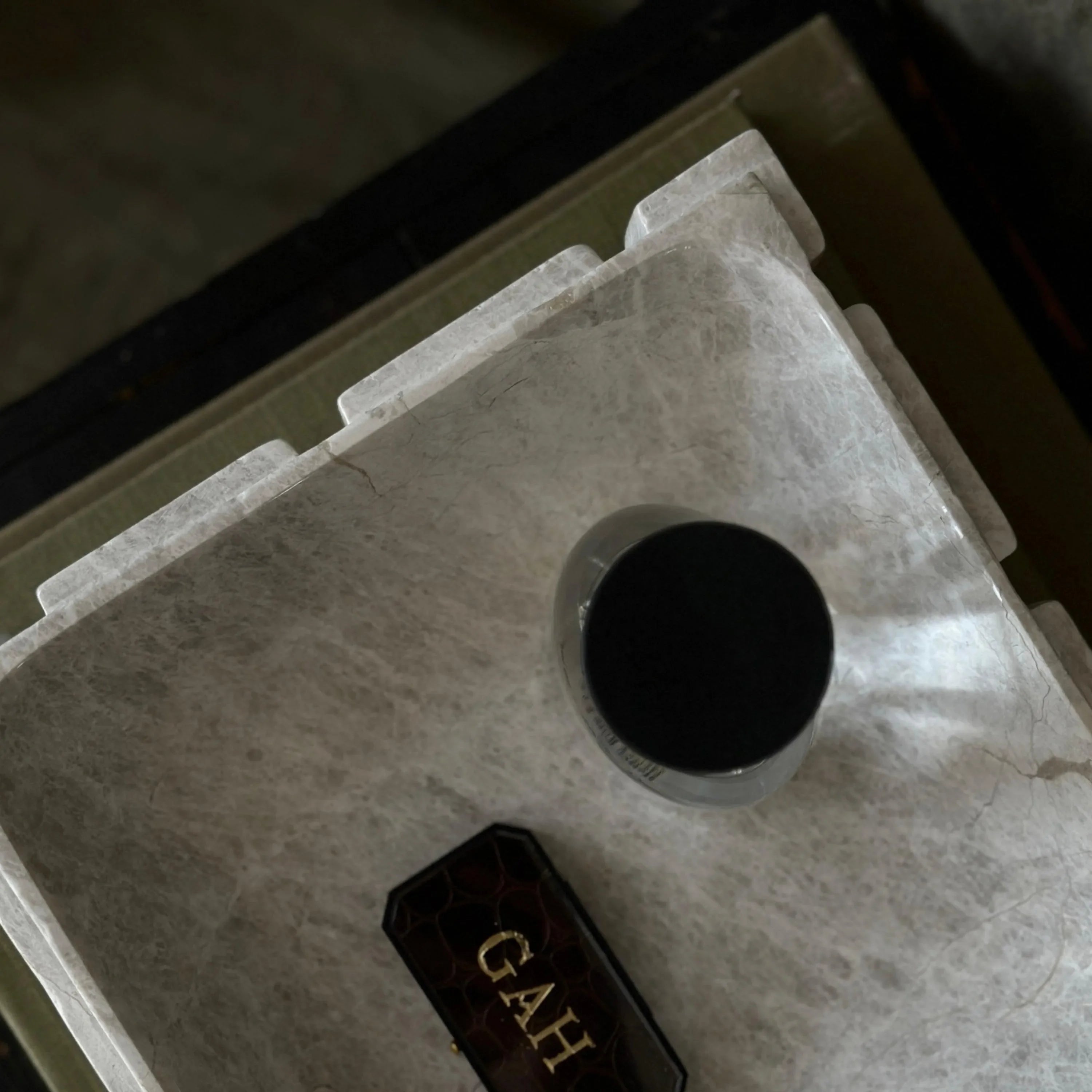 Marble Hera in Oyster - The Mayfair Hall